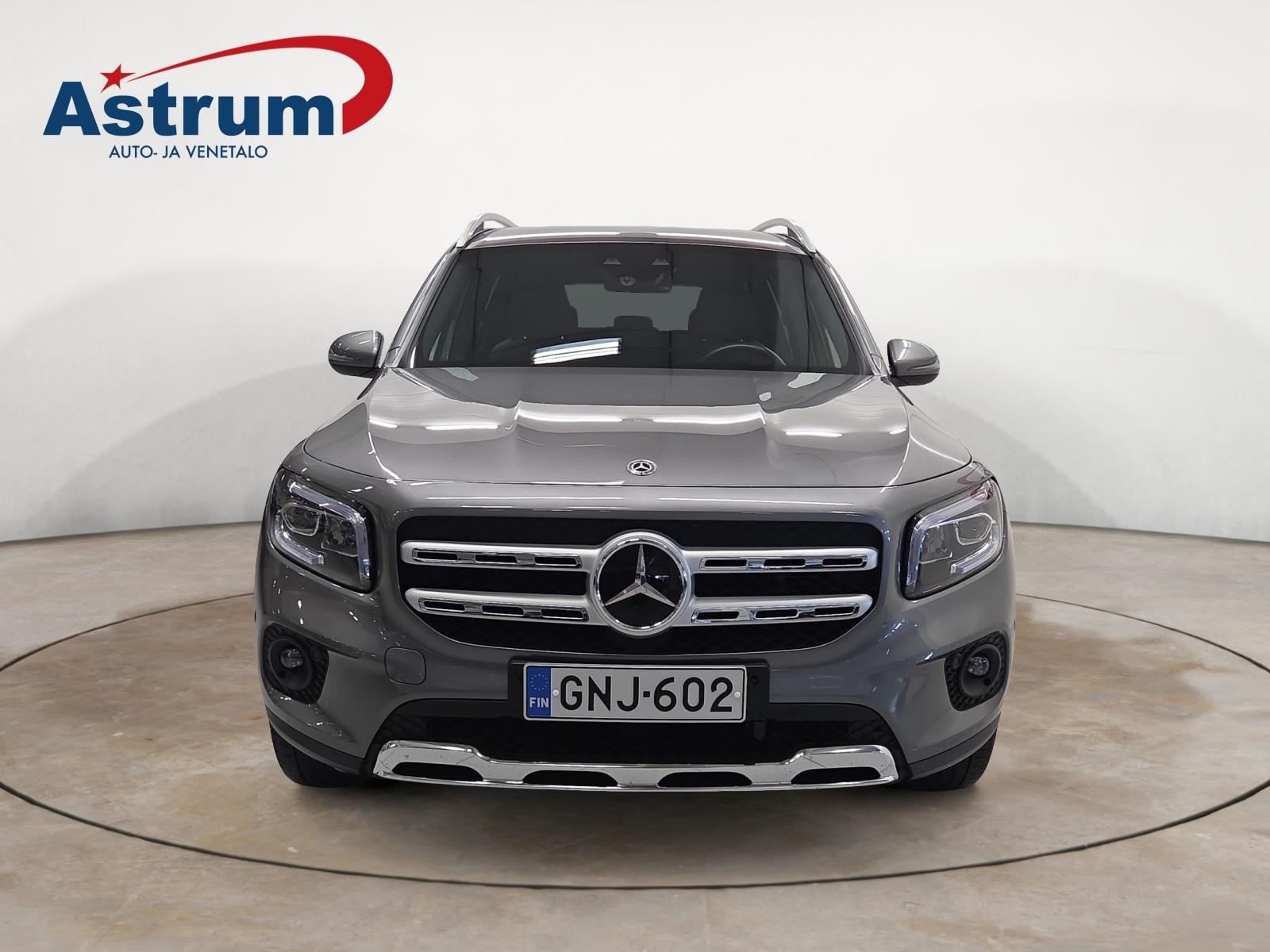 MERCEDES-BENZ GLB 2021