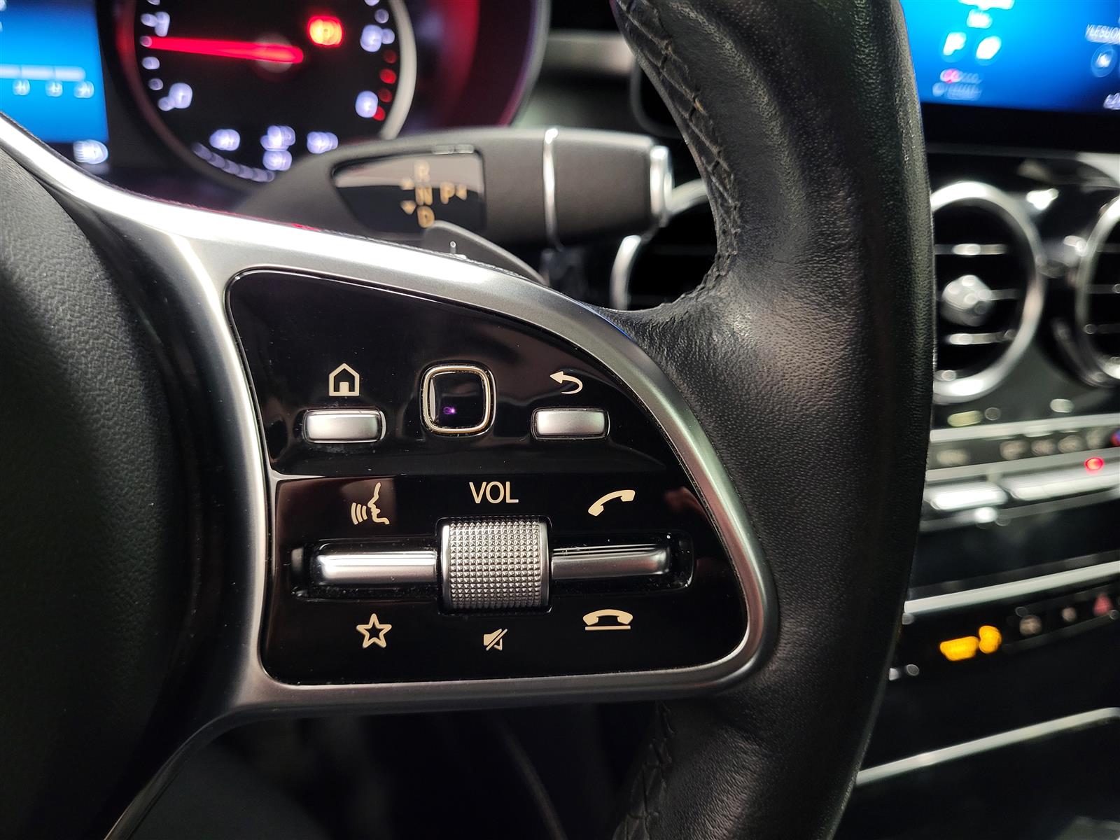 MERCEDES-BENZ GLC 2019