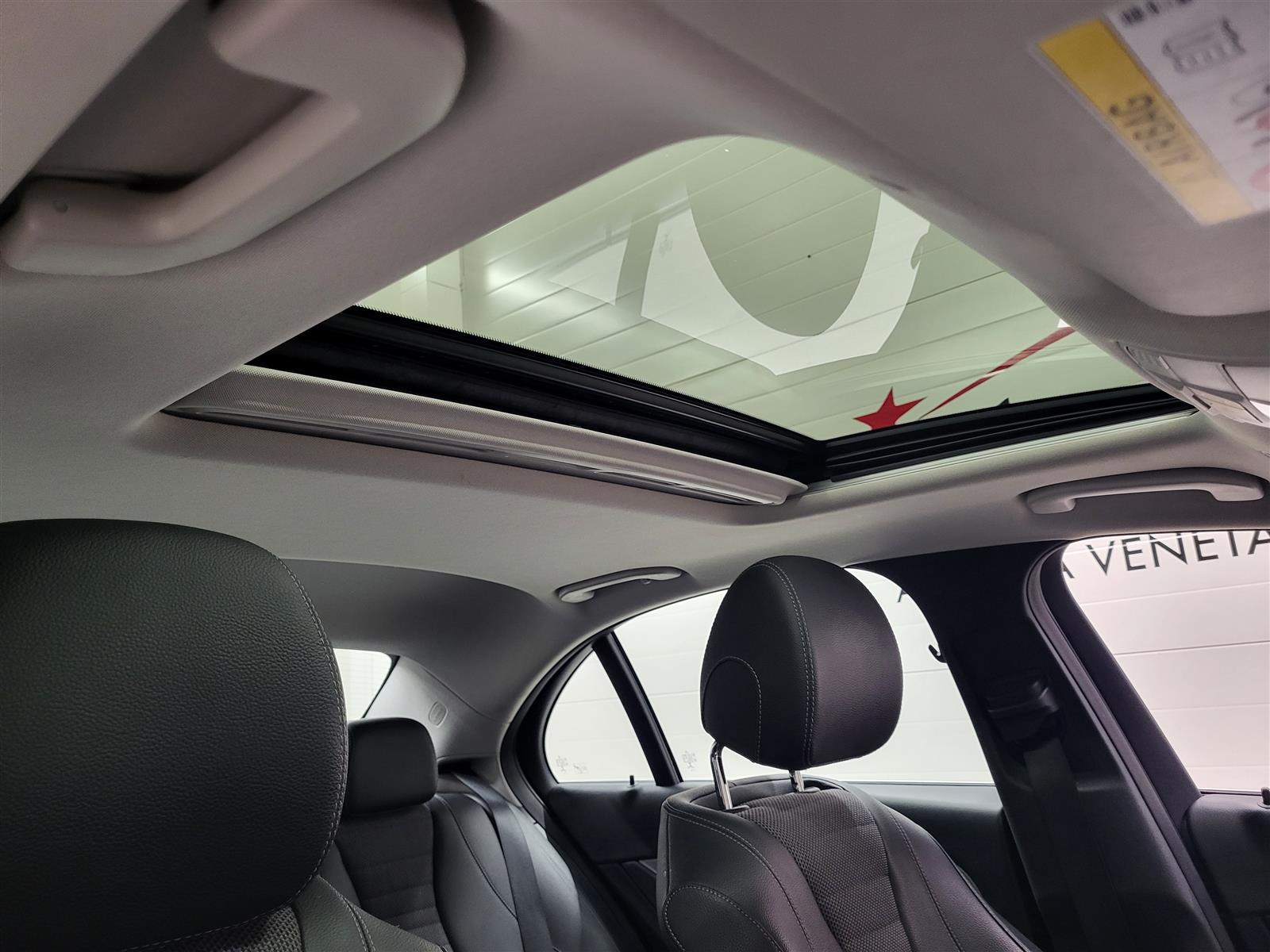 MERCEDES-BENZ E 2018