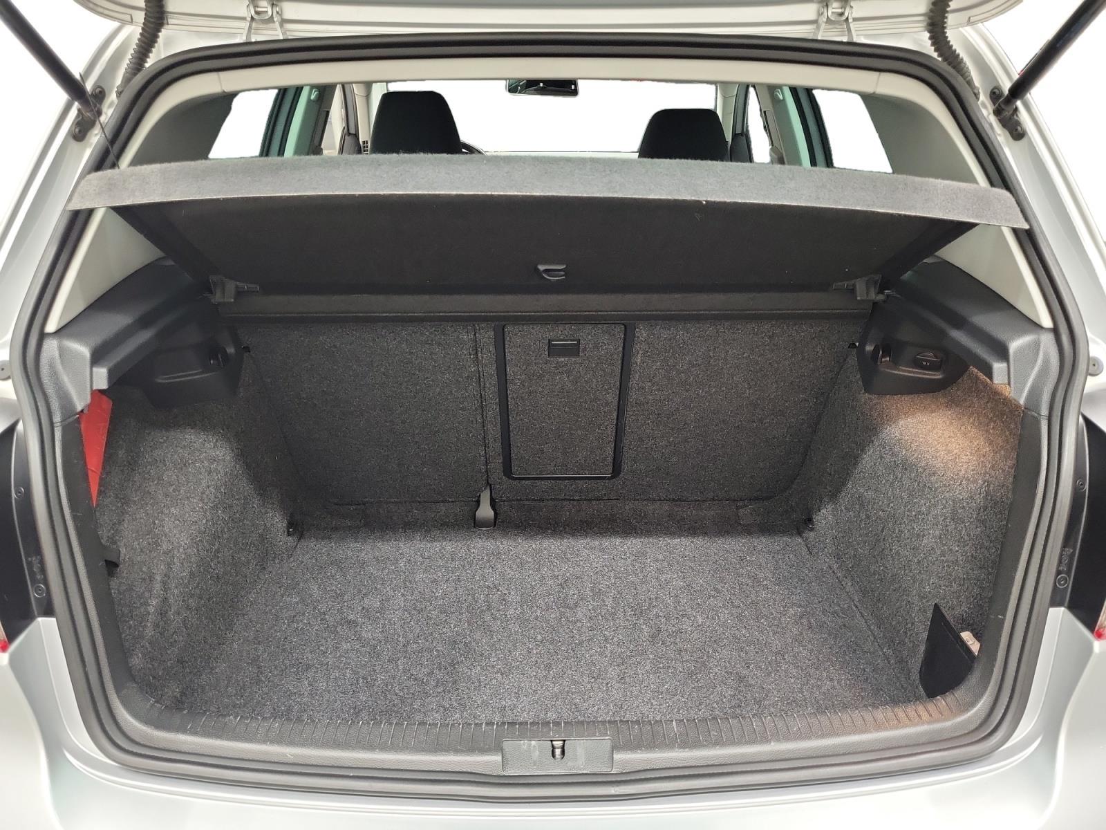 VOLKSWAGEN GOLF 2011