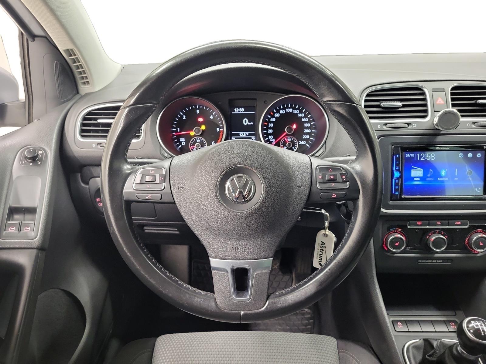 VOLKSWAGEN GOLF 2011