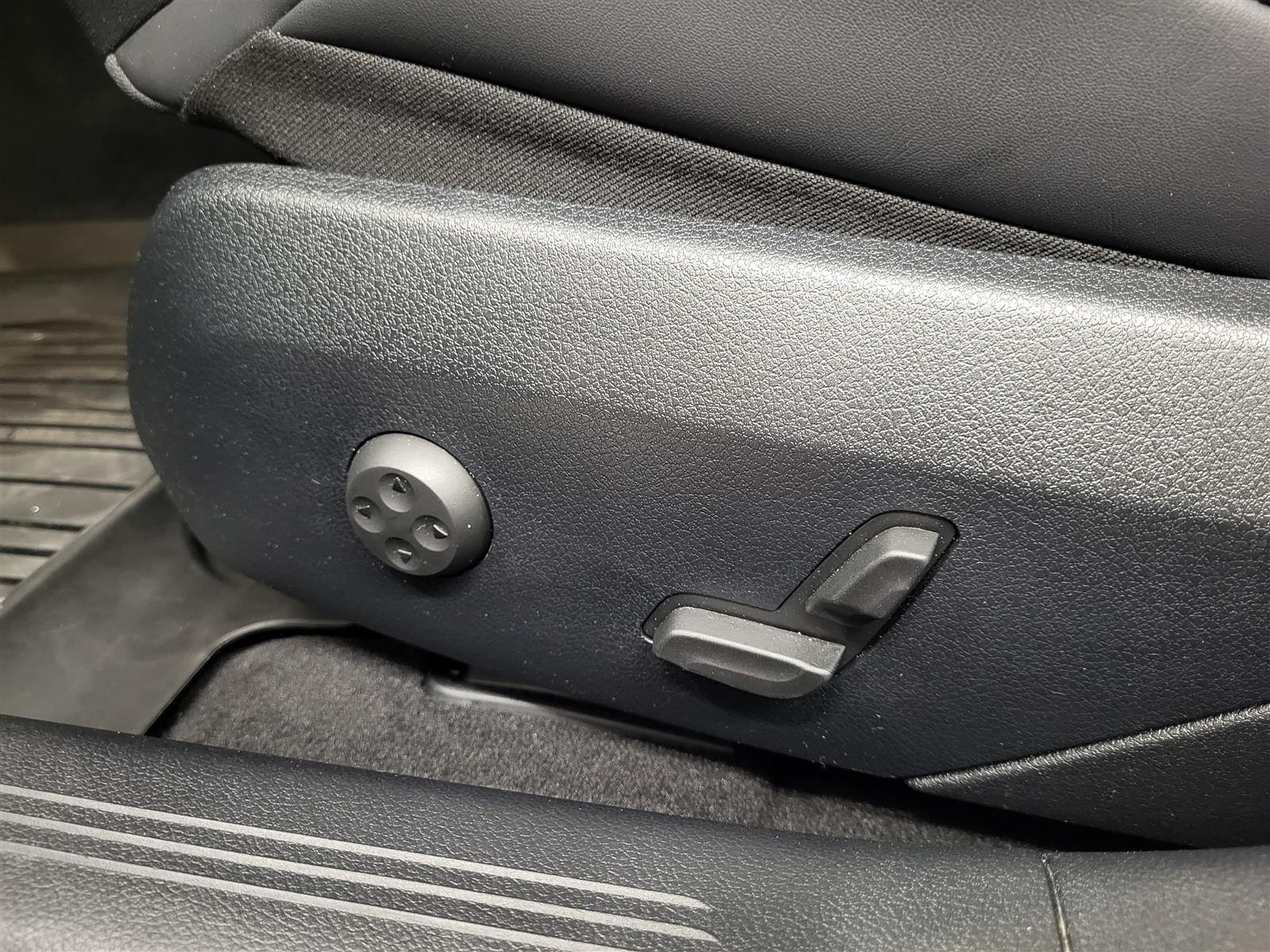 MERCEDES-BENZ E 2024