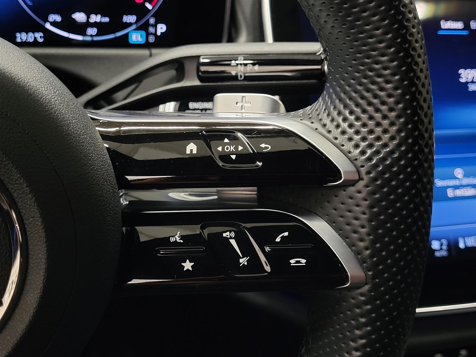 MERCEDES-BENZ E 2024