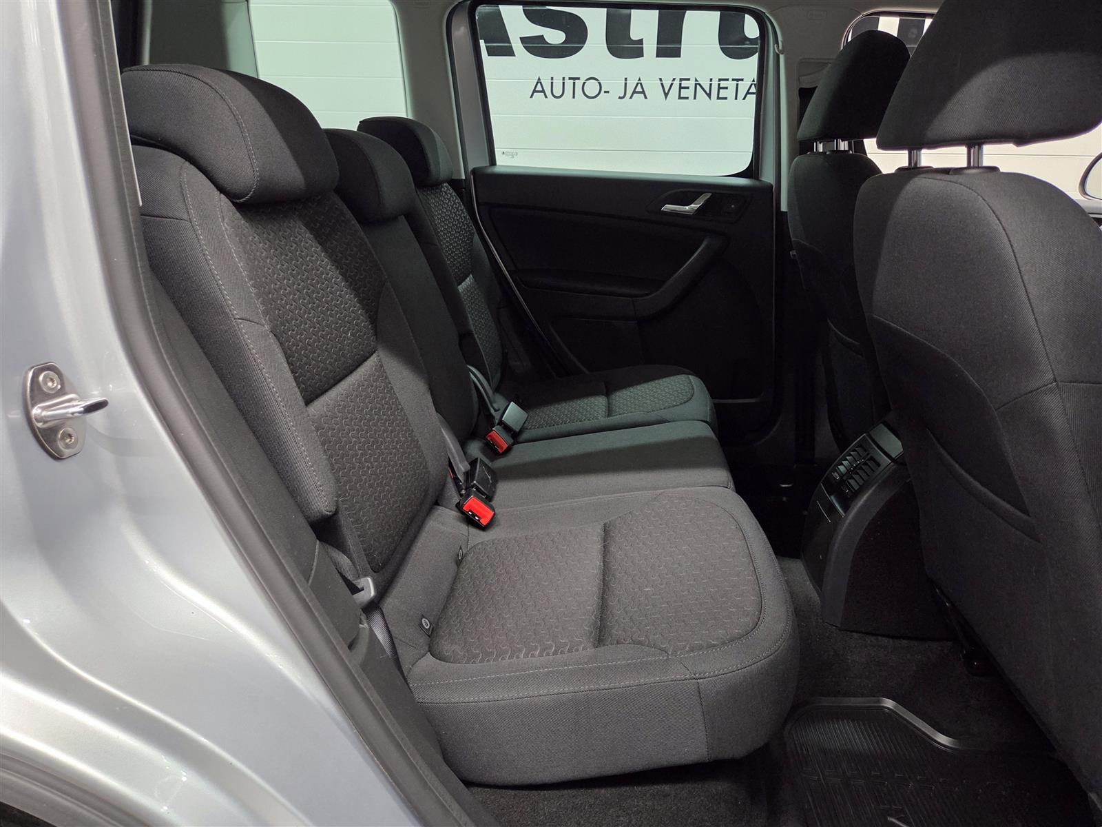 SKODA Yeti 2014