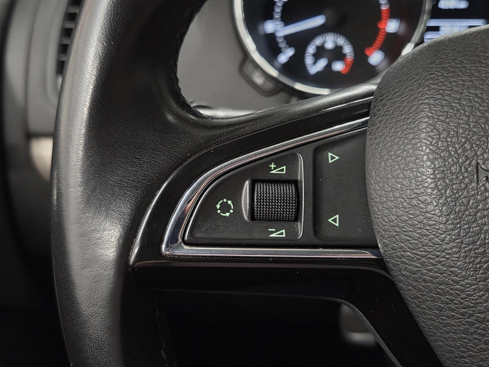 SKODA Yeti 2014