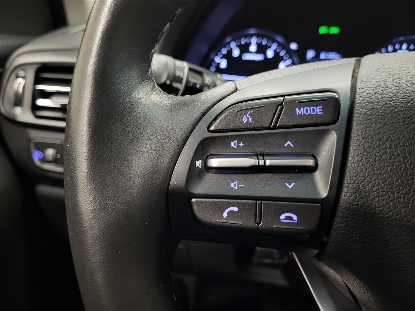 HYUNDAI i30 Hatchback 2023