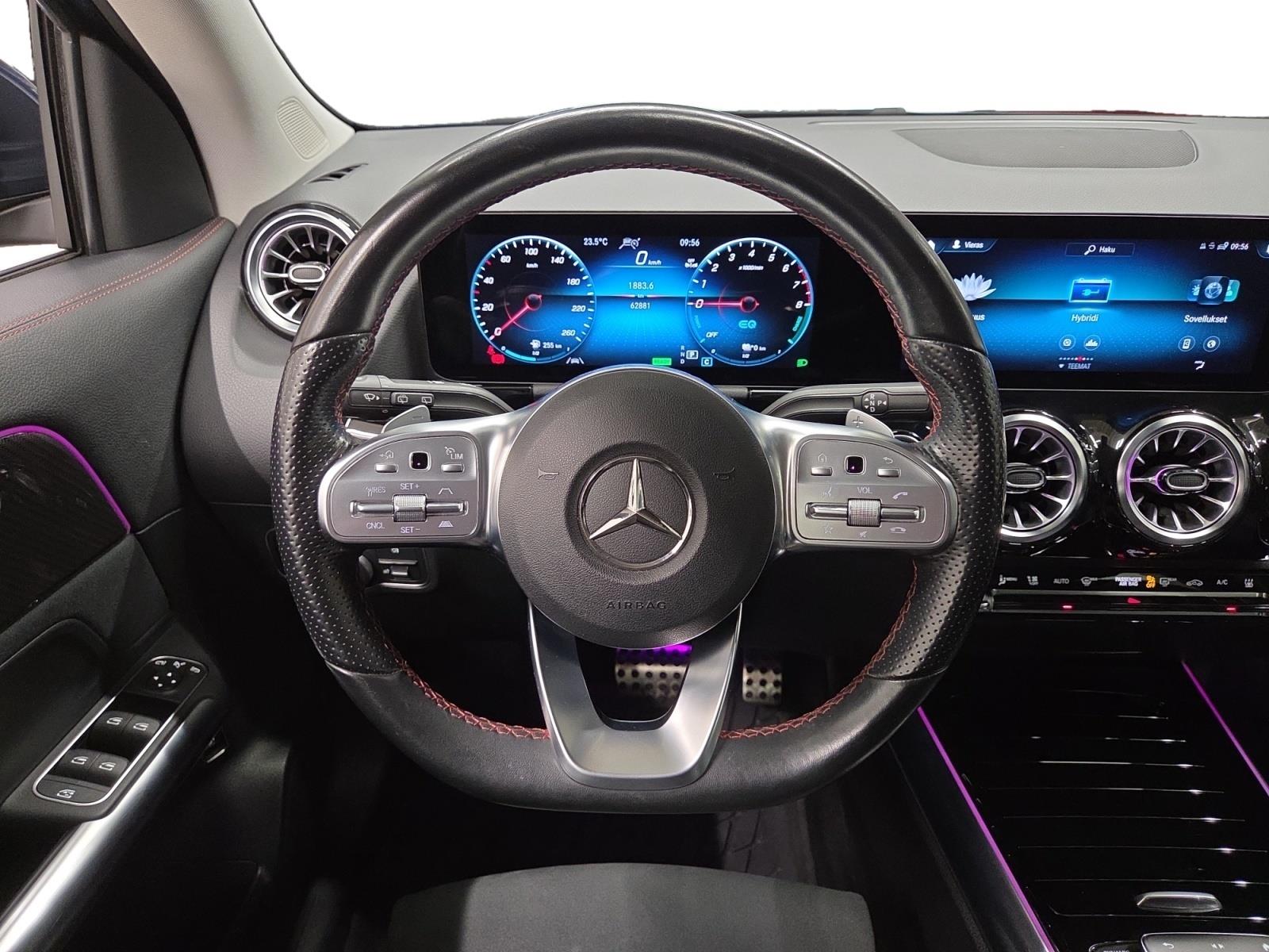 MERCEDES-BENZ GLA 2023