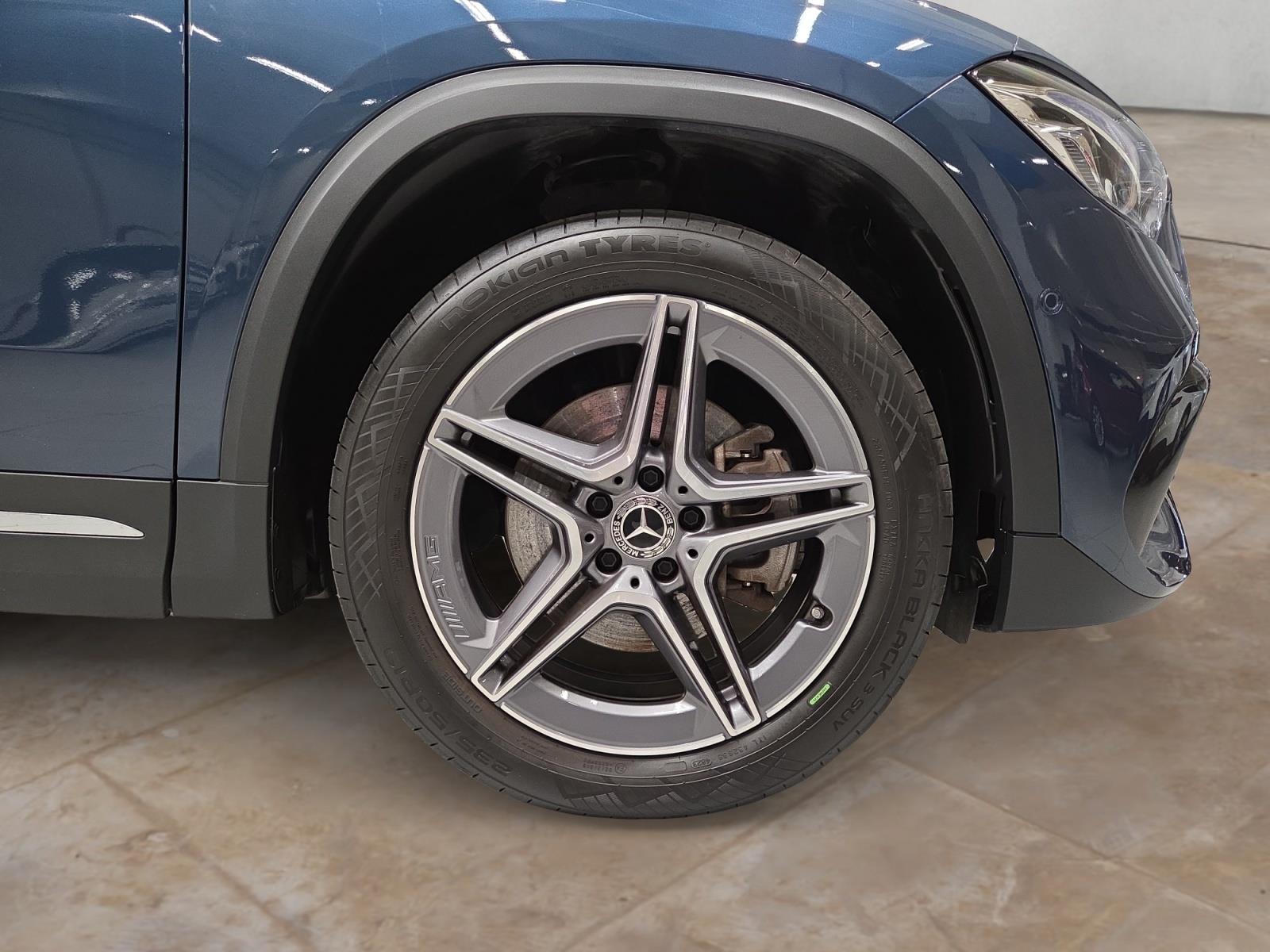 MERCEDES-BENZ GLA 2023