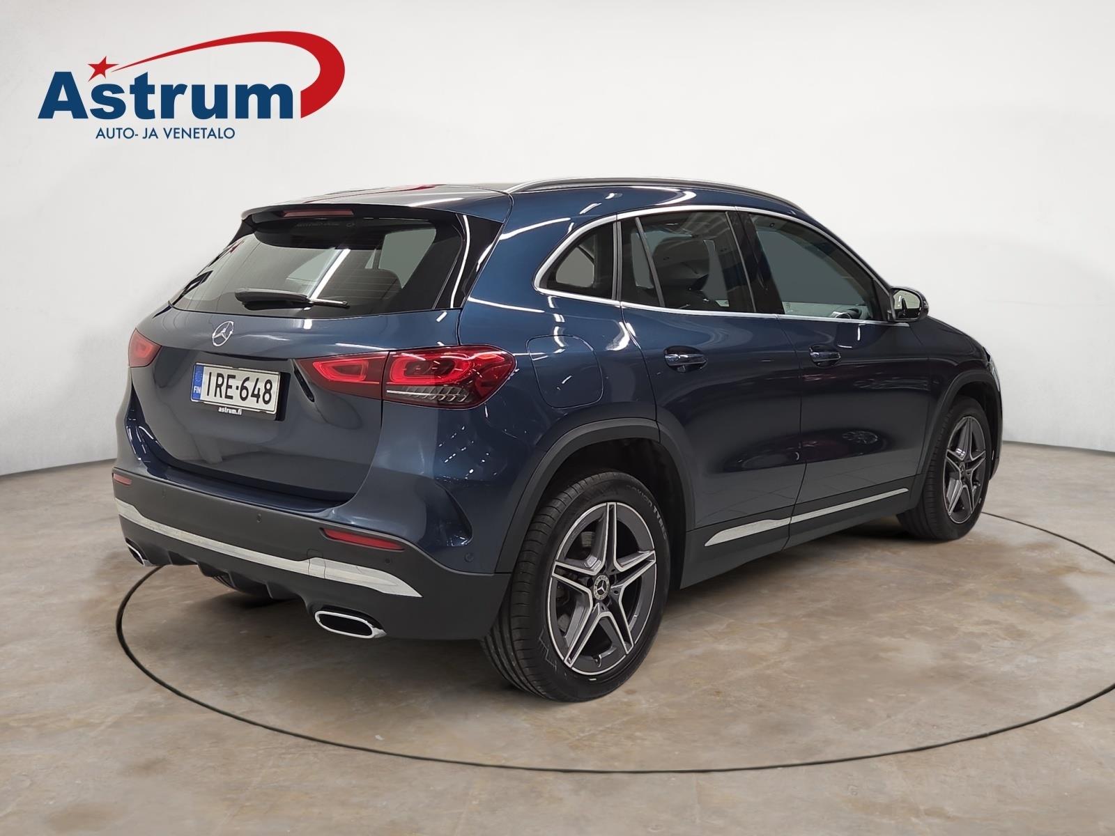 MERCEDES-BENZ GLA 2023