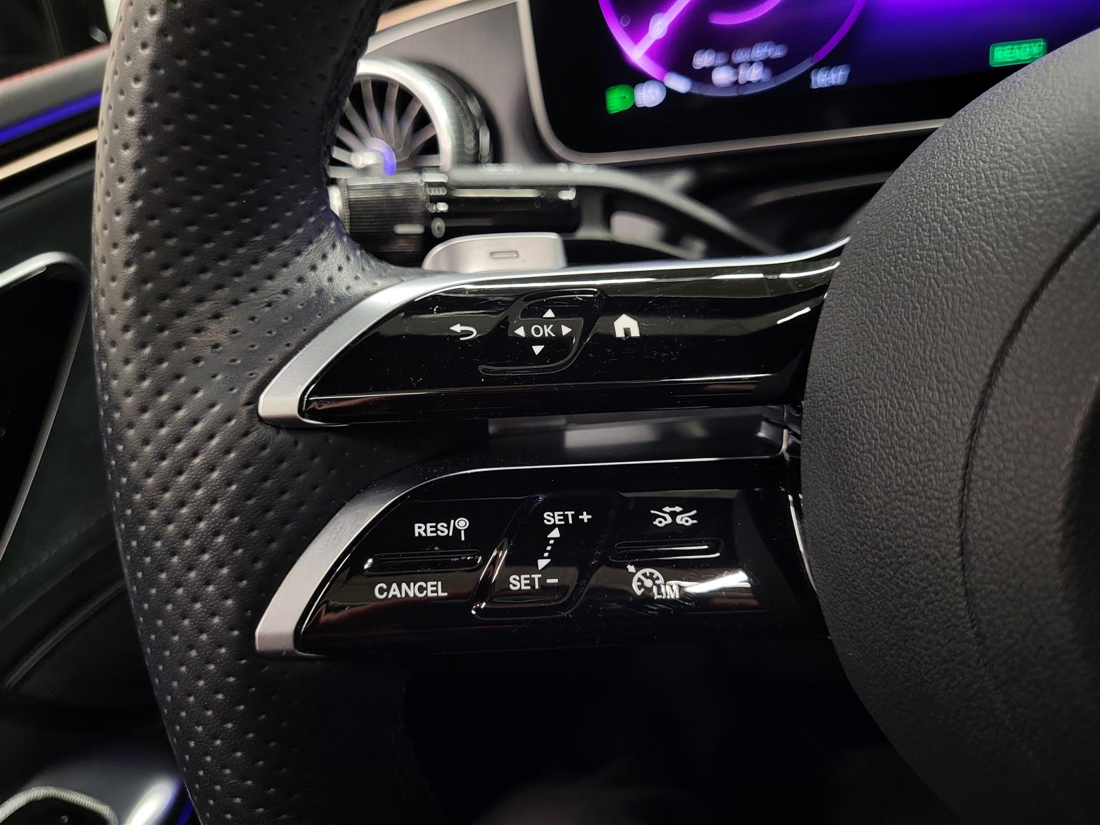 MERCEDES-BENZ EQE 2024