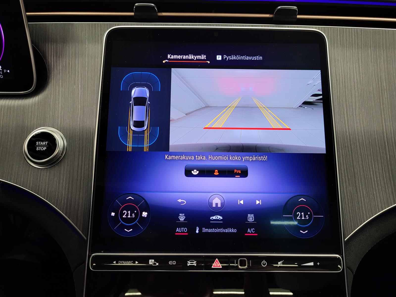 MERCEDES-BENZ EQE 2024