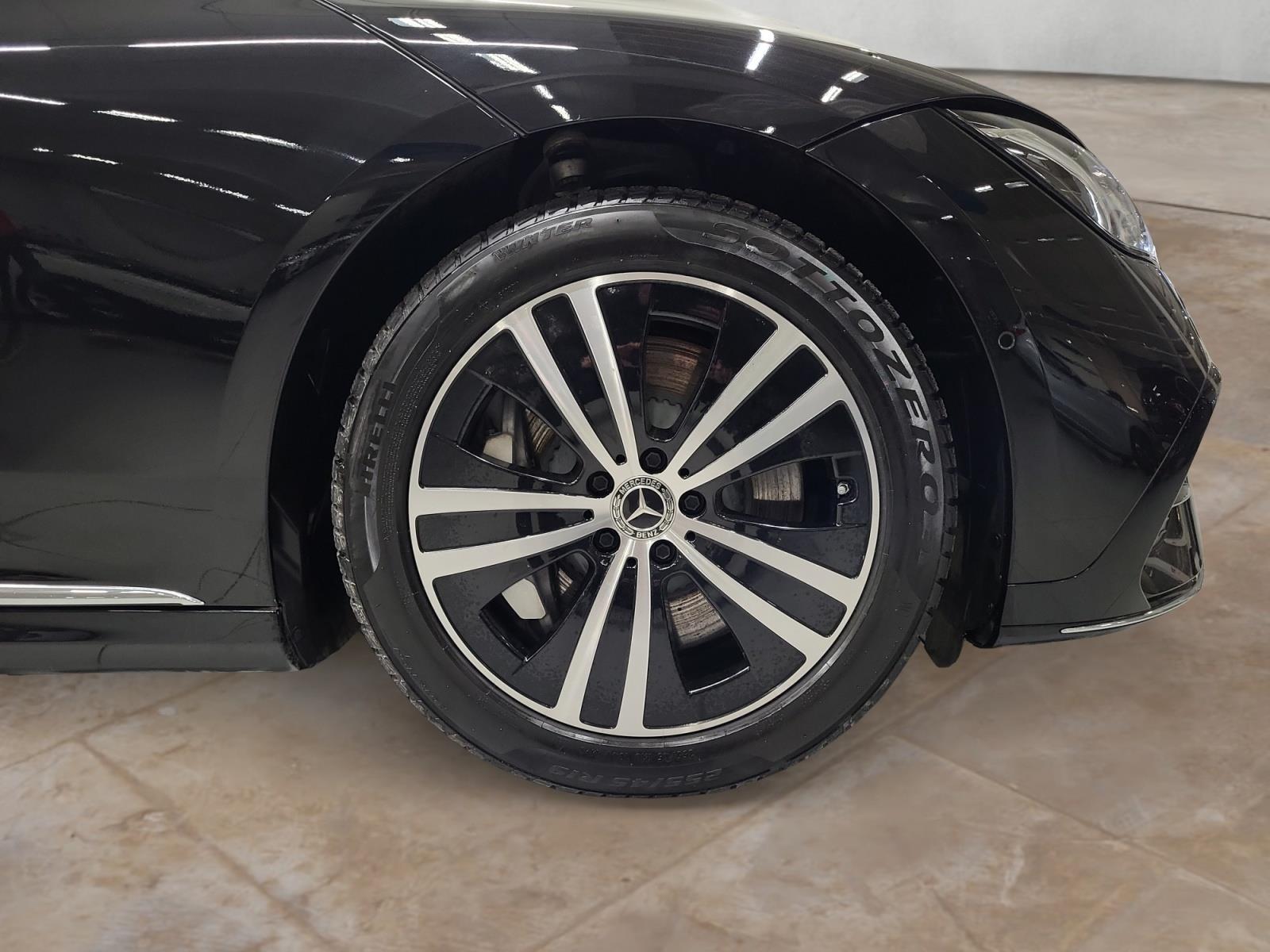 MERCEDES-BENZ EQE 2024