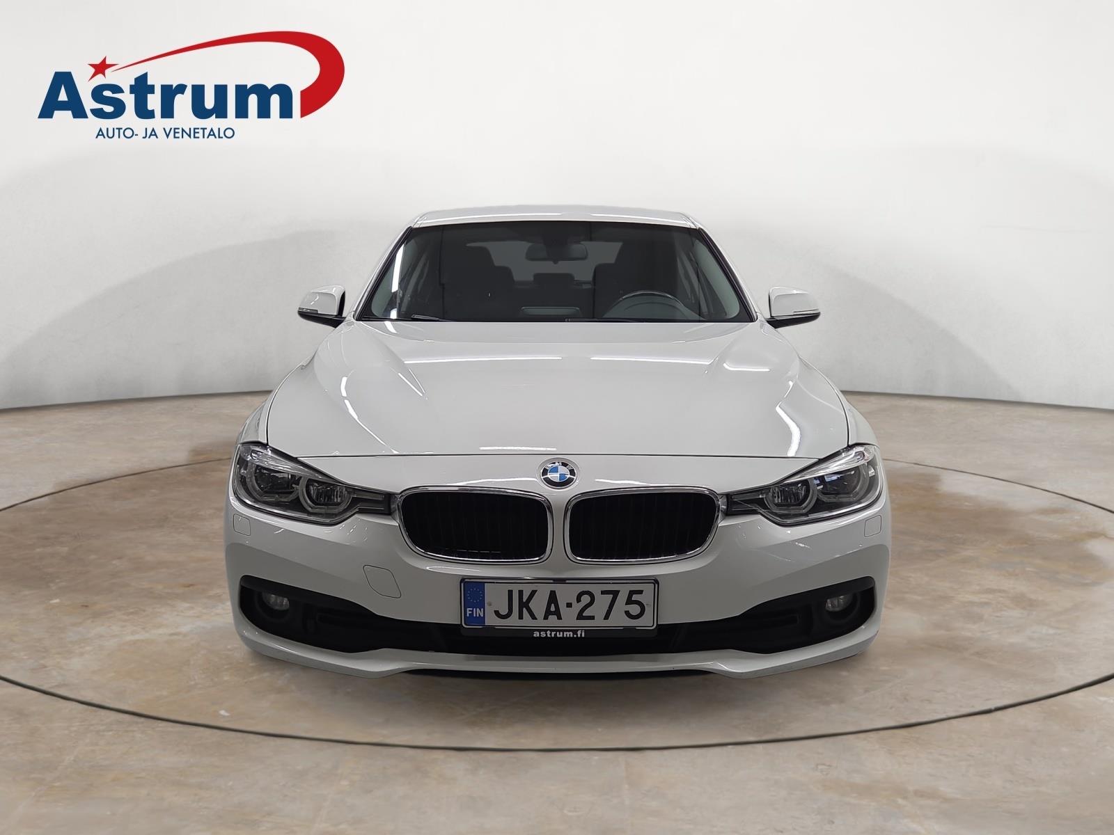 BMW 320 2016