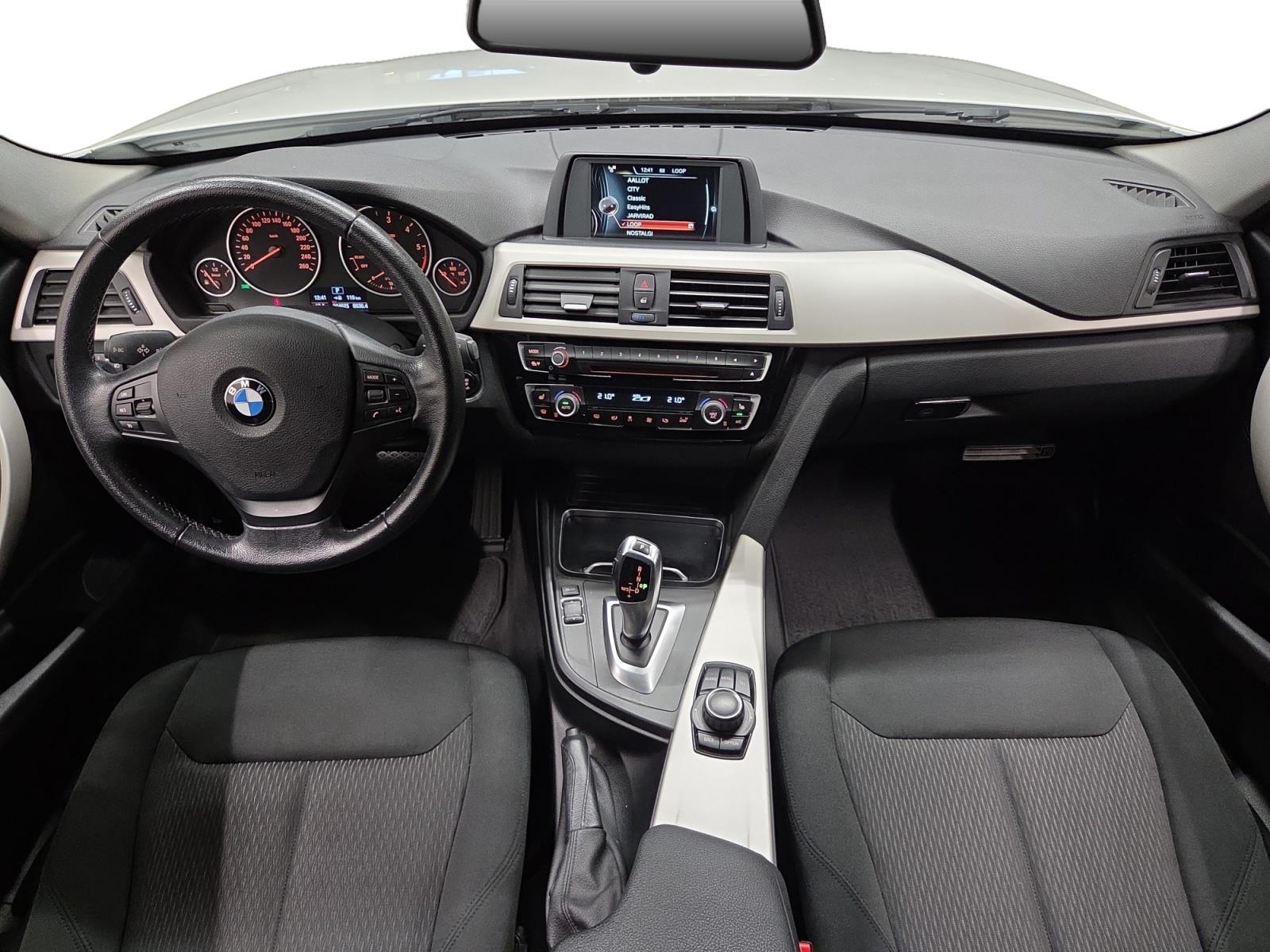 BMW 320 2016