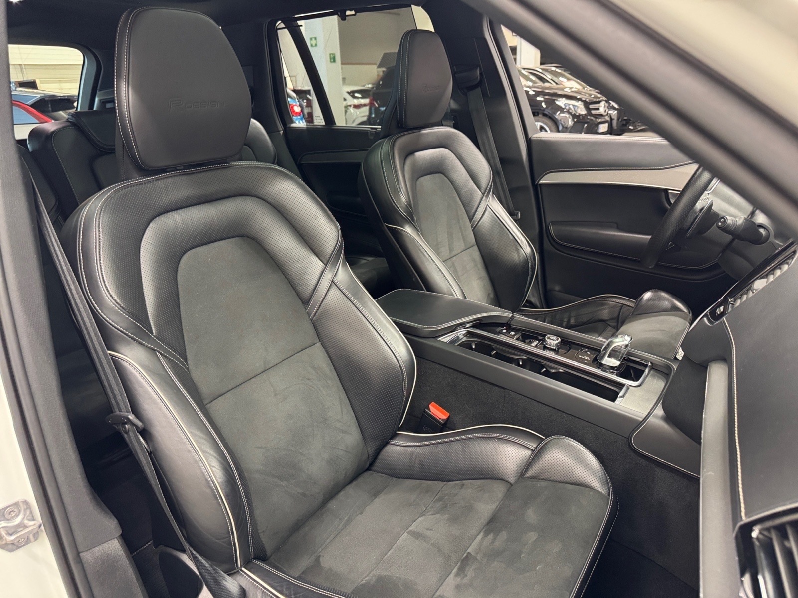 VOLVO XC90 2019