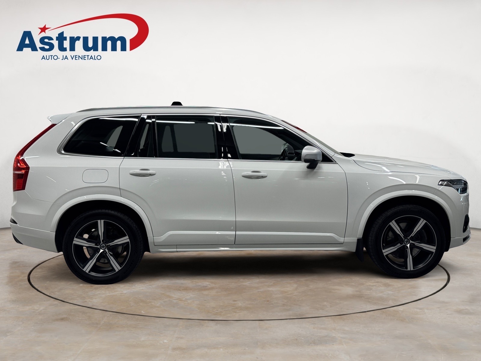 VOLVO XC90 2019