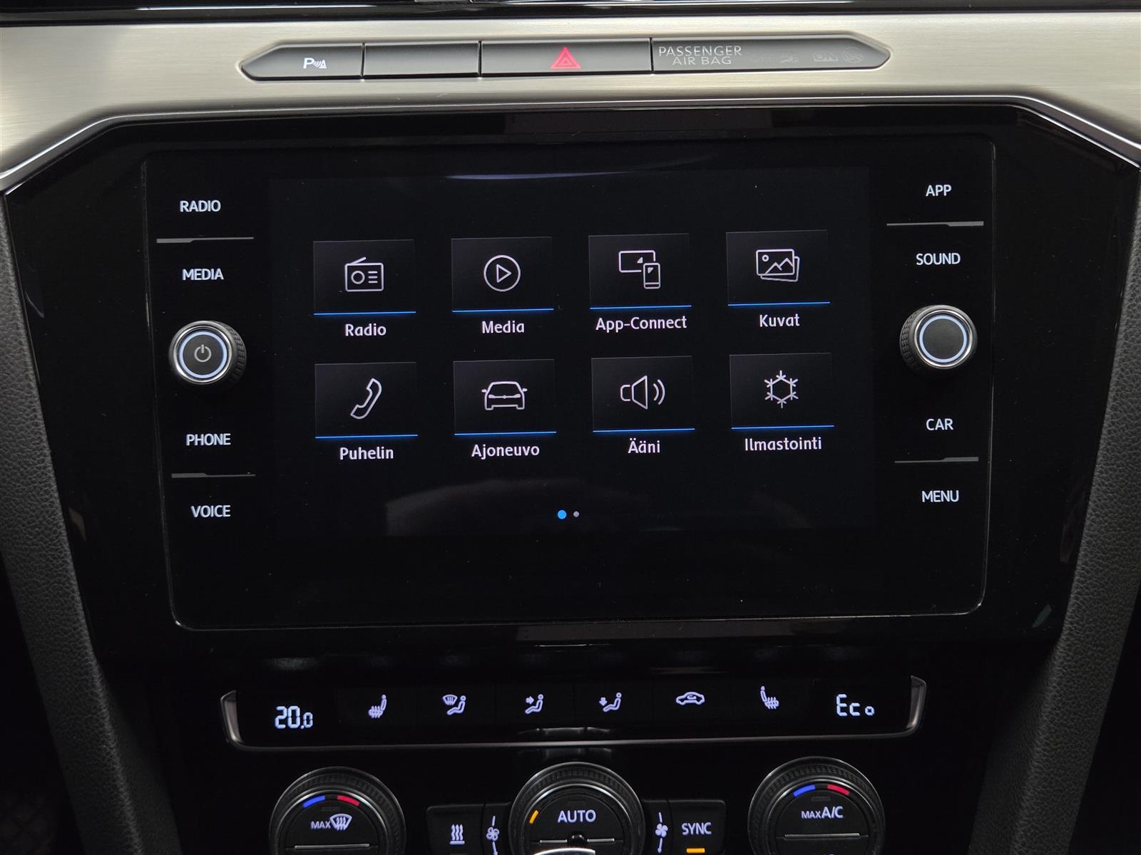 VOLKSWAGEN PASSAT 2018