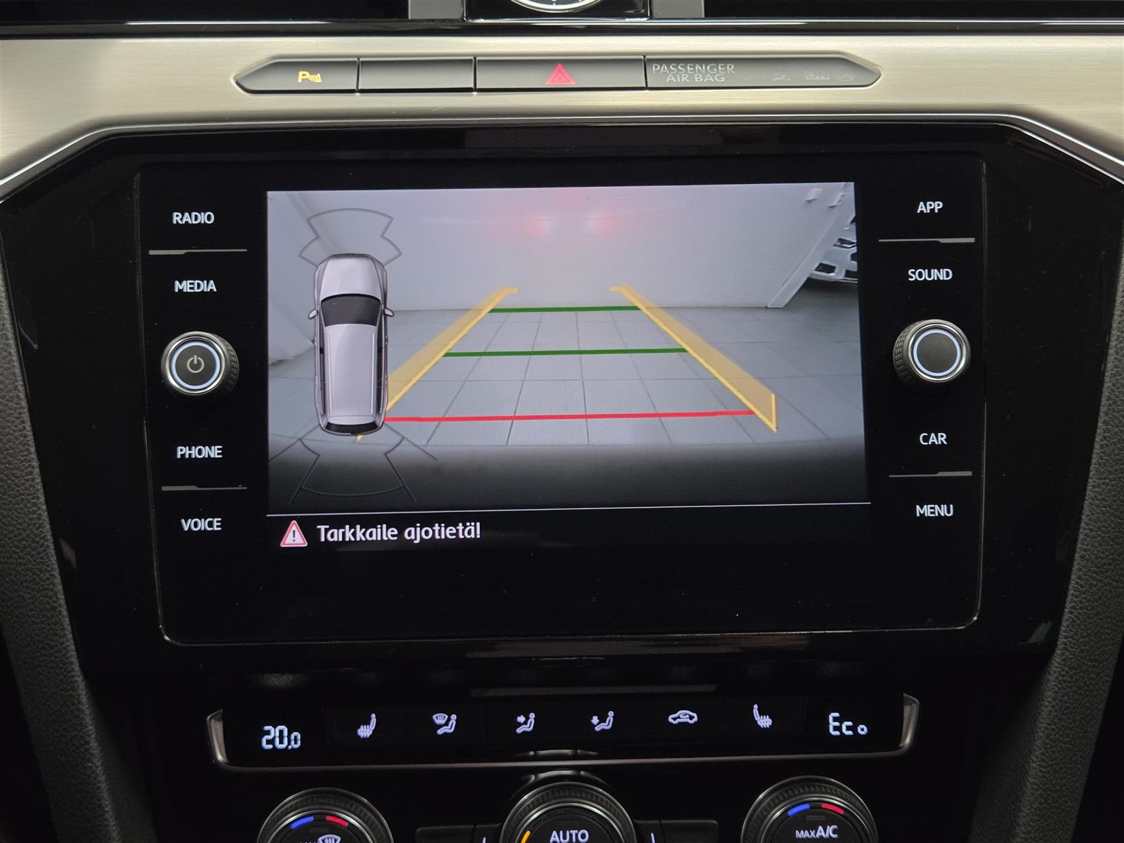 VOLKSWAGEN PASSAT 2018