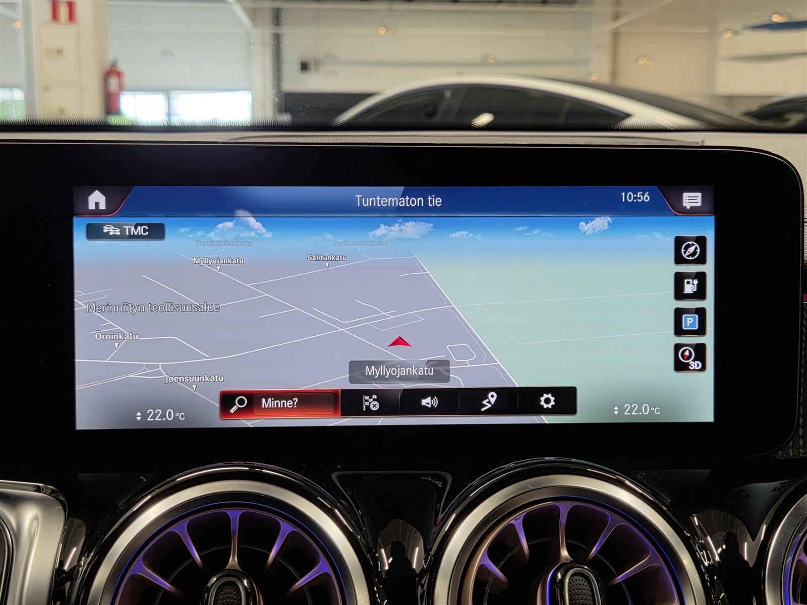 MERCEDES-BENZ EQB 2022