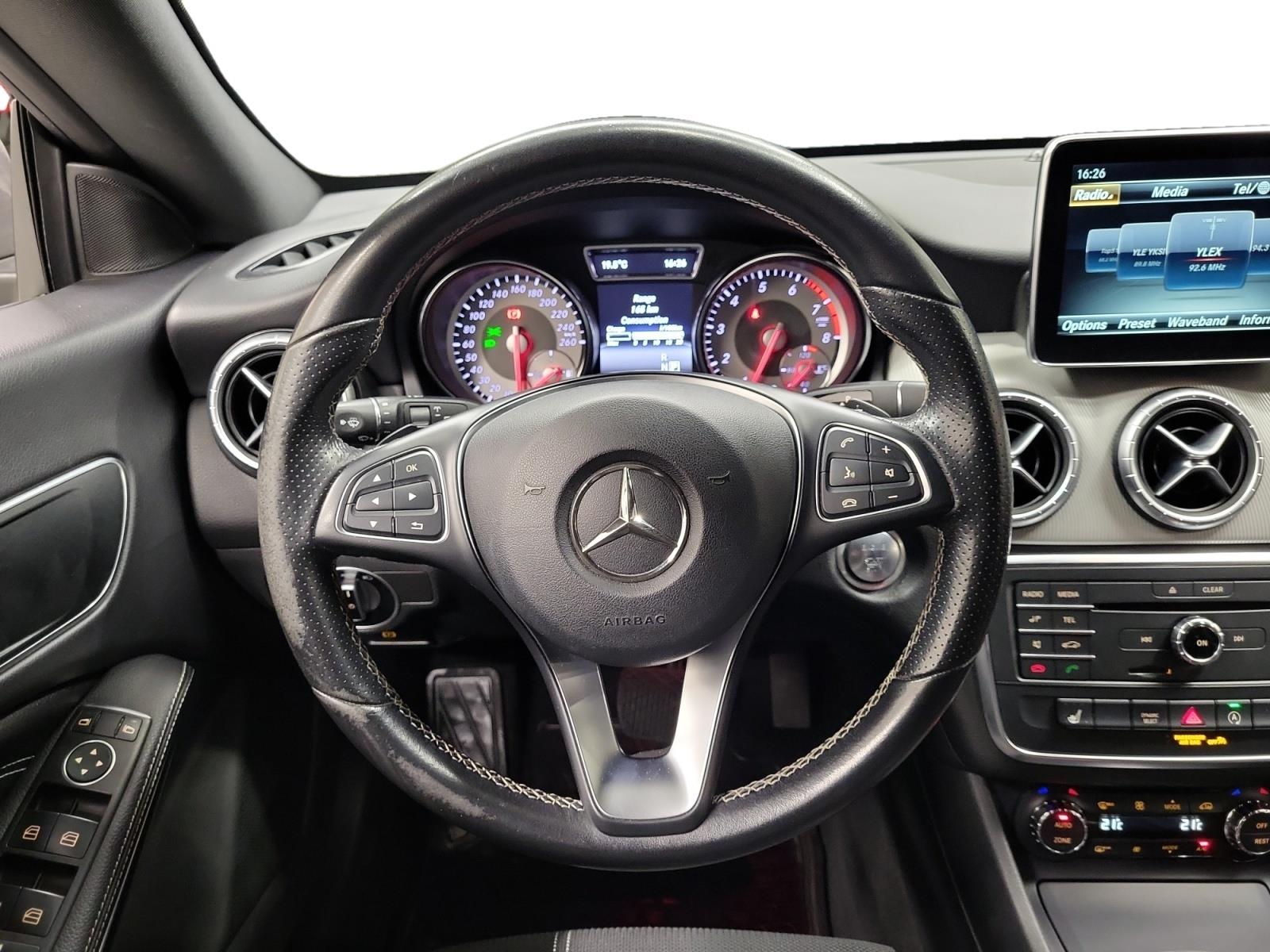 Mercedes-Benz CLA 2016