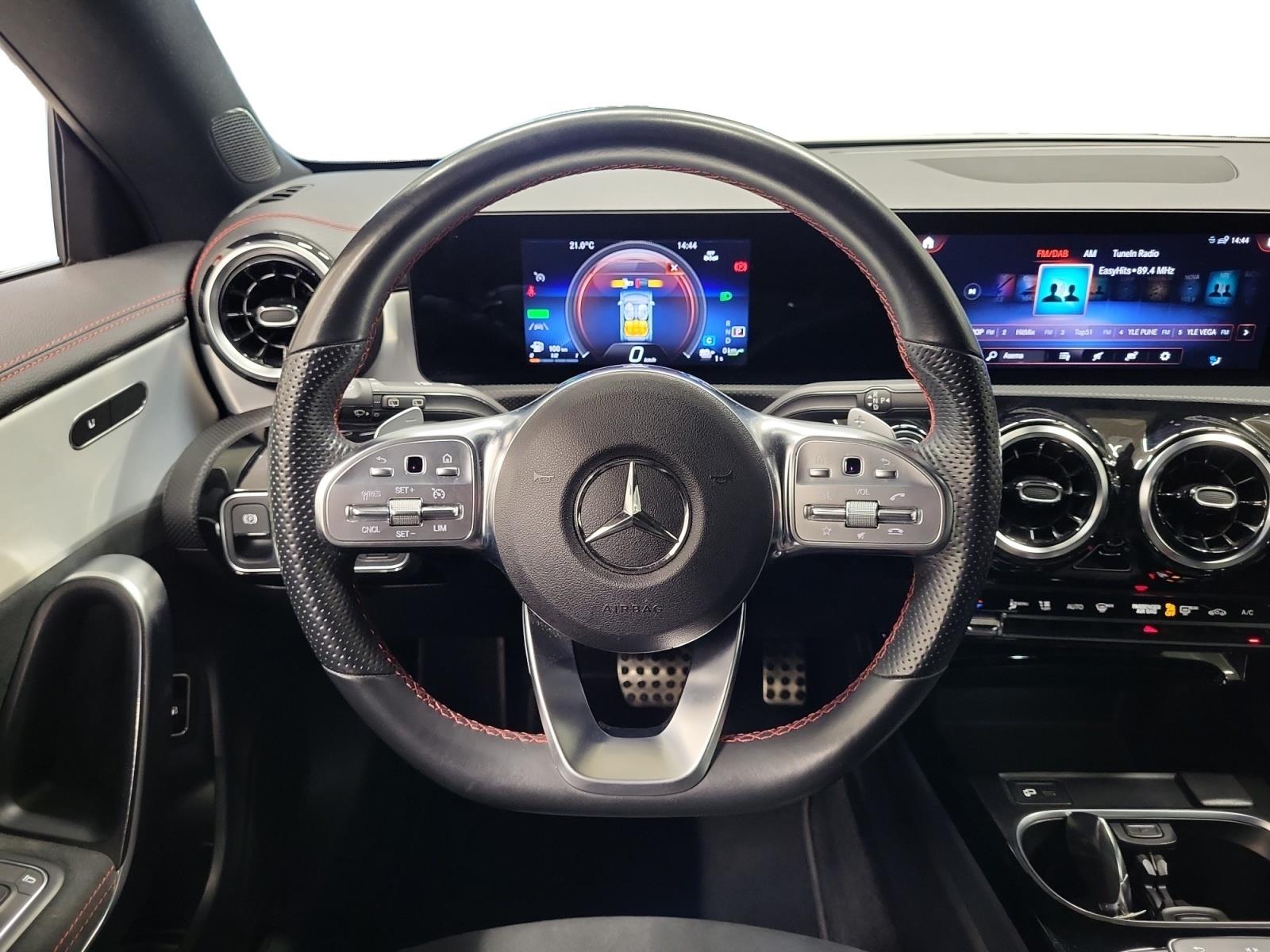 MERCEDES-BENZ CLA 2023