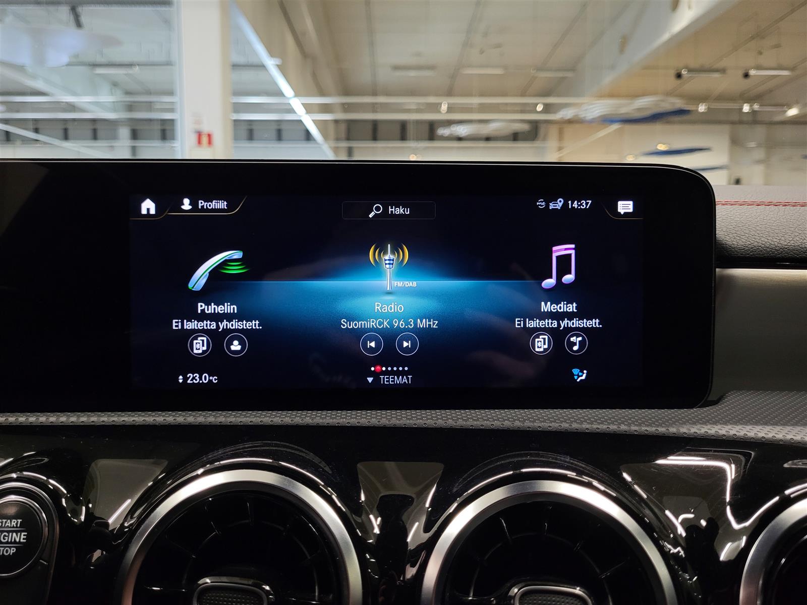 MERCEDES-BENZ CLA 2023