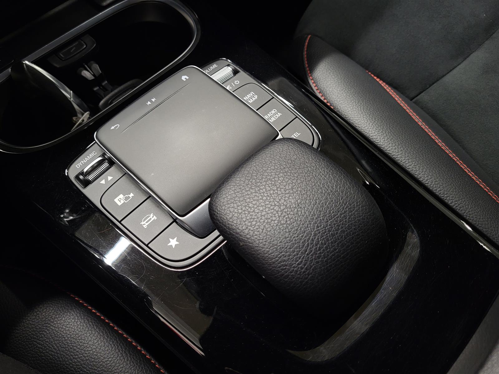 MERCEDES-BENZ CLA 2023