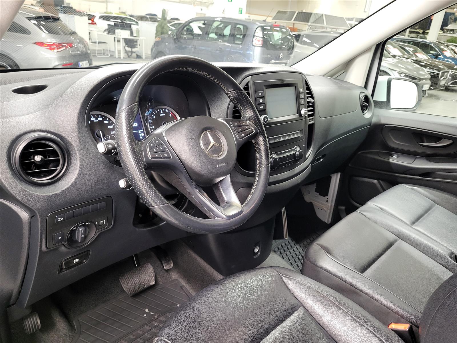 MERCEDES-BENZ VITO 2020