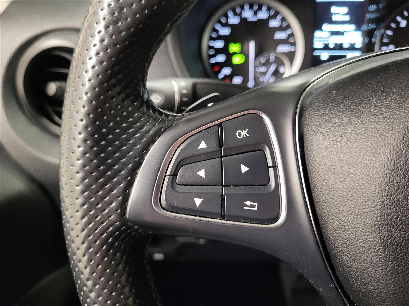 MERCEDES-BENZ VITO 2020