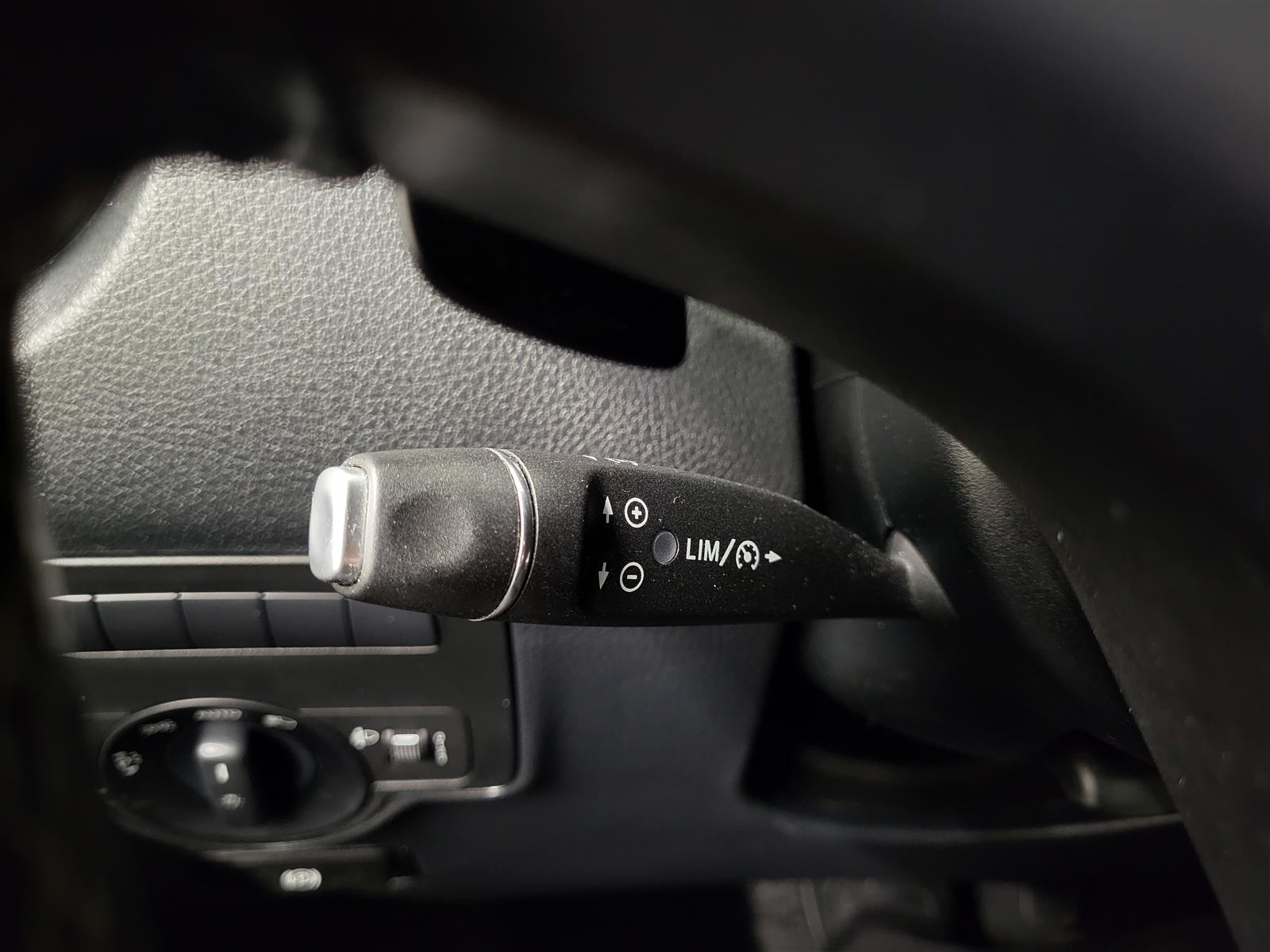 MERCEDES-BENZ VITO 2020