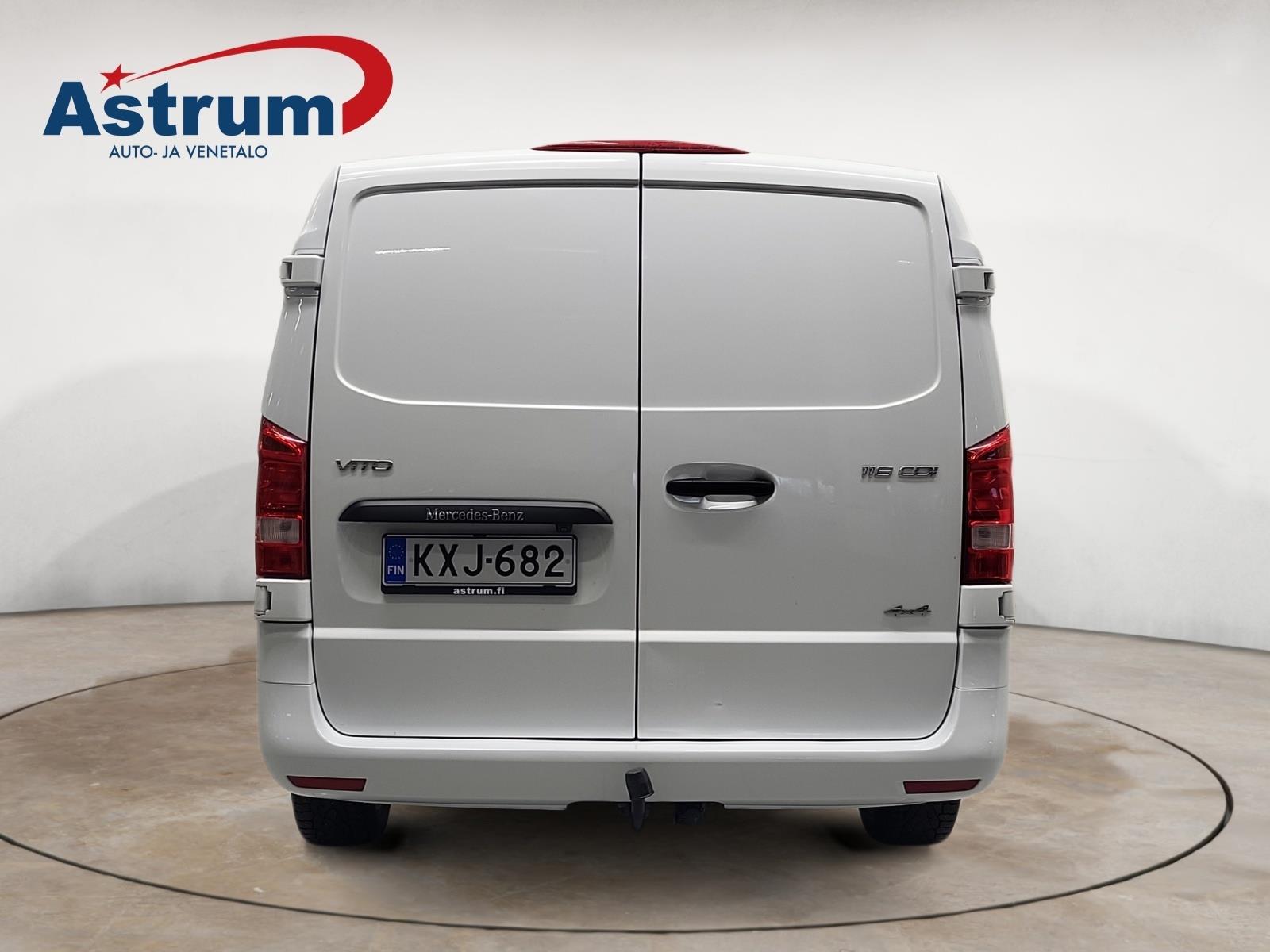 MERCEDES-BENZ VITO 2020