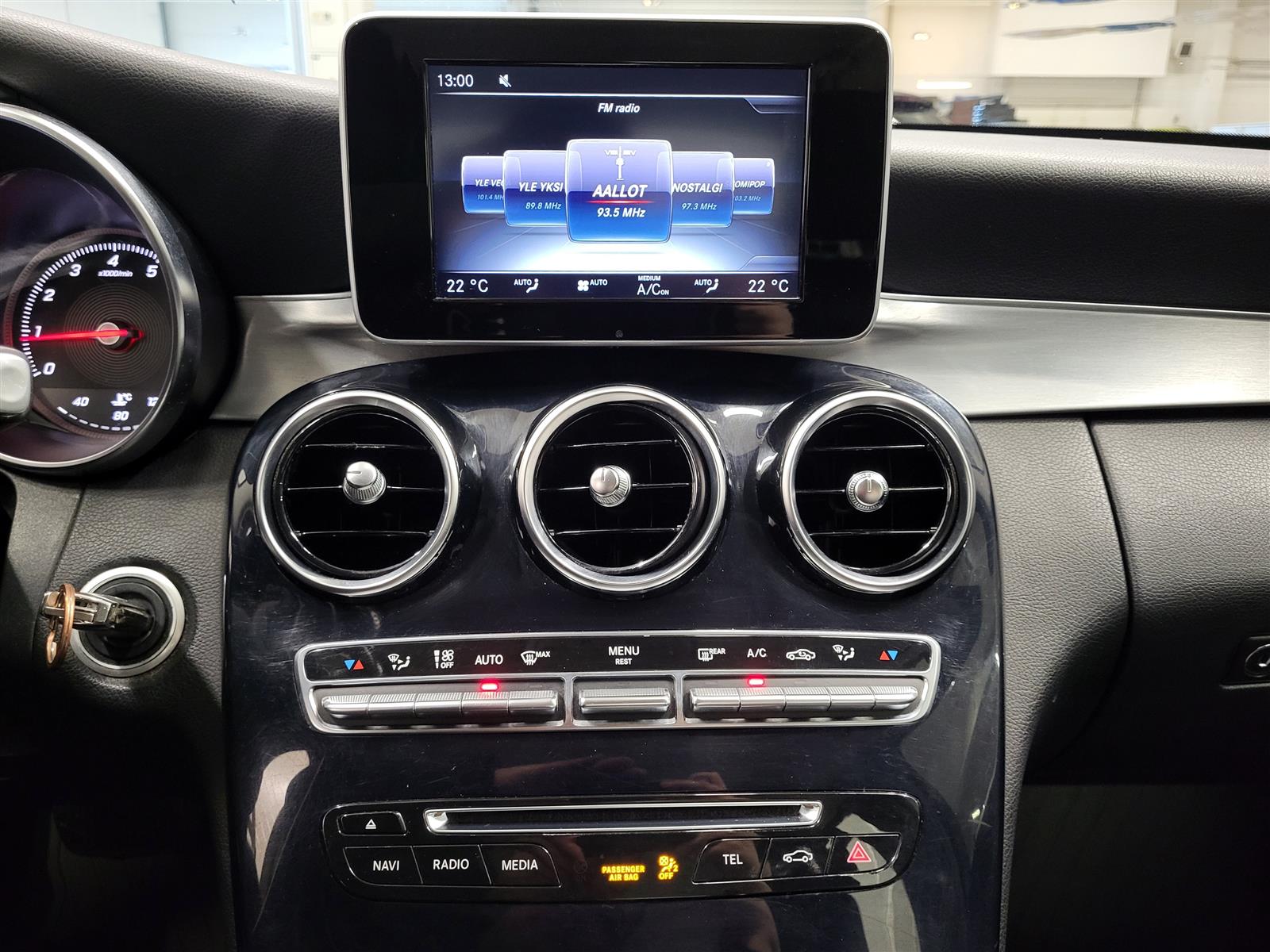 MERCEDES-BENZ C 2015