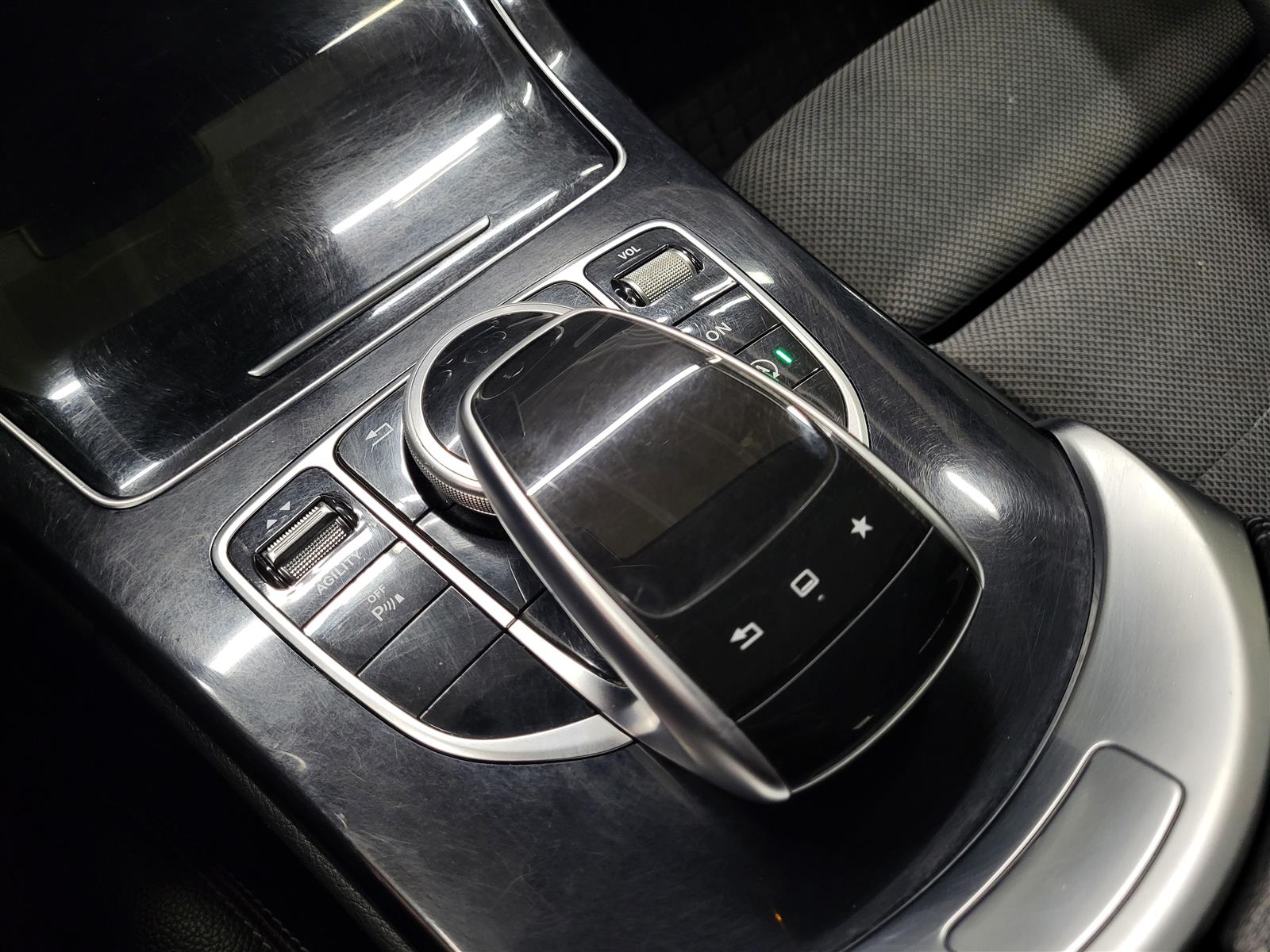 MERCEDES-BENZ C 2015