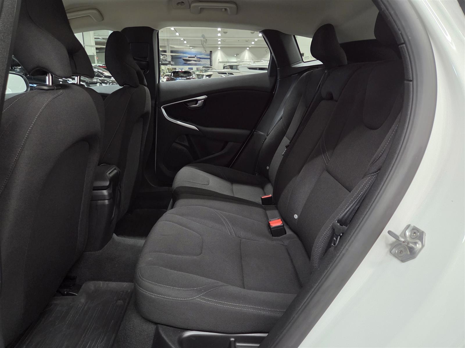VOLVO V40 Cross Country 2017