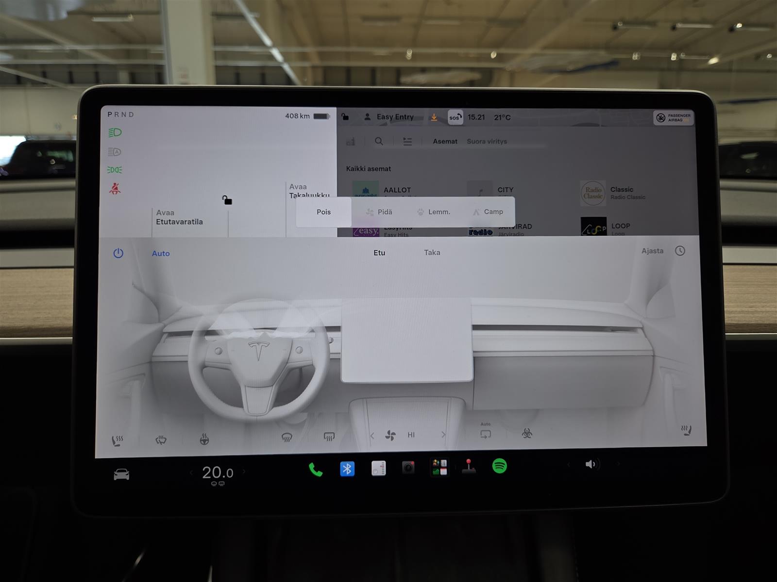 TESLA Model Y 2024