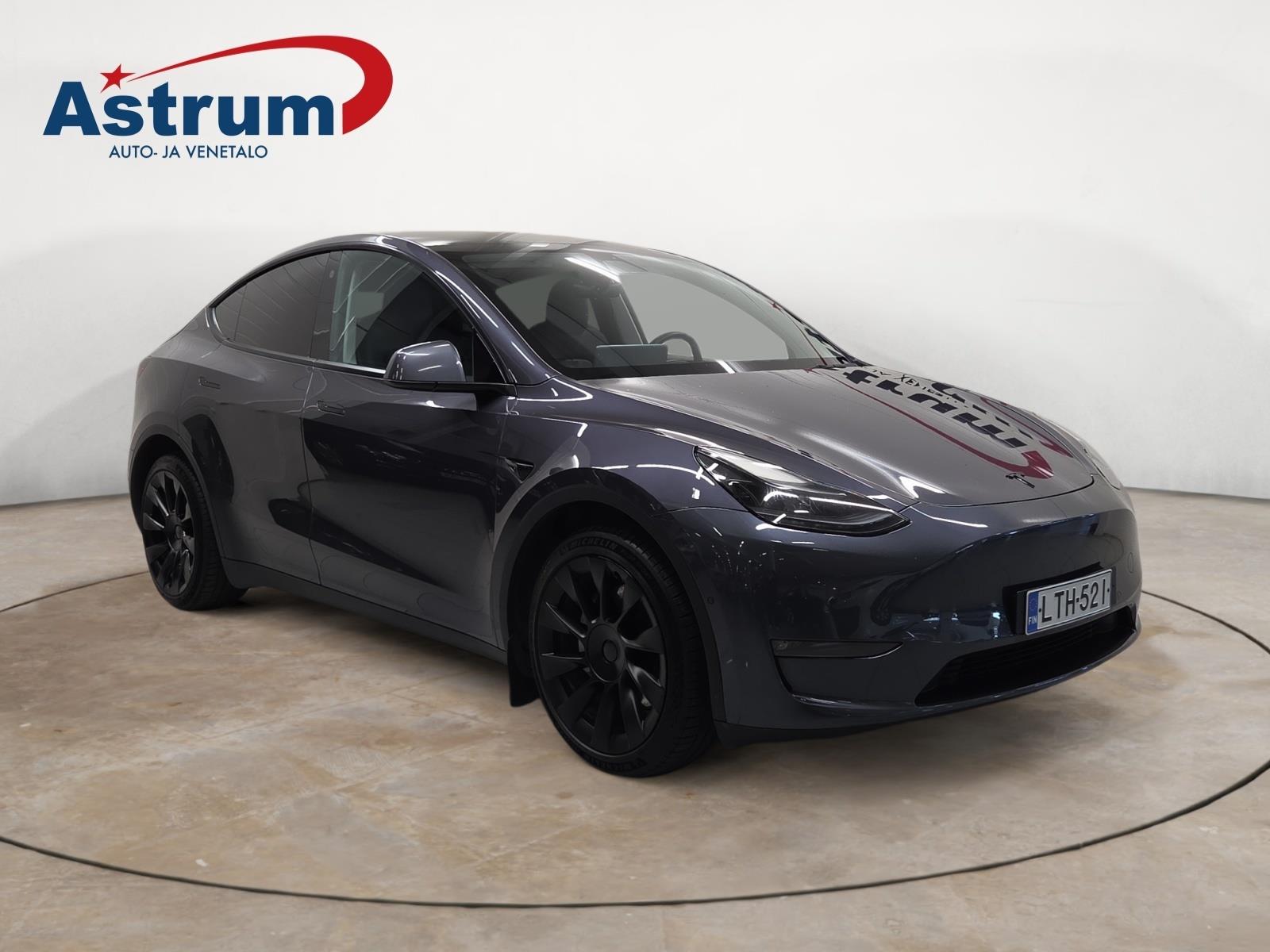 TESLA Model Y 2021