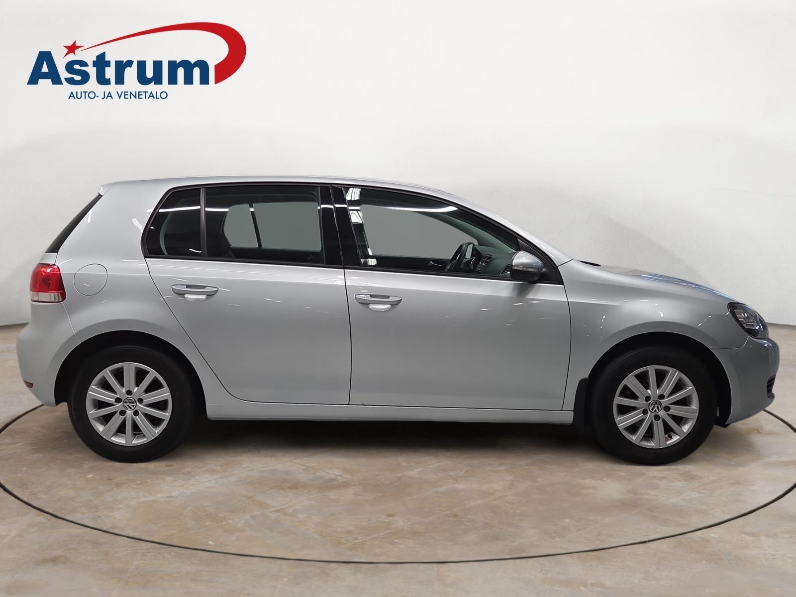 VOLKSWAGEN GOLF 2010