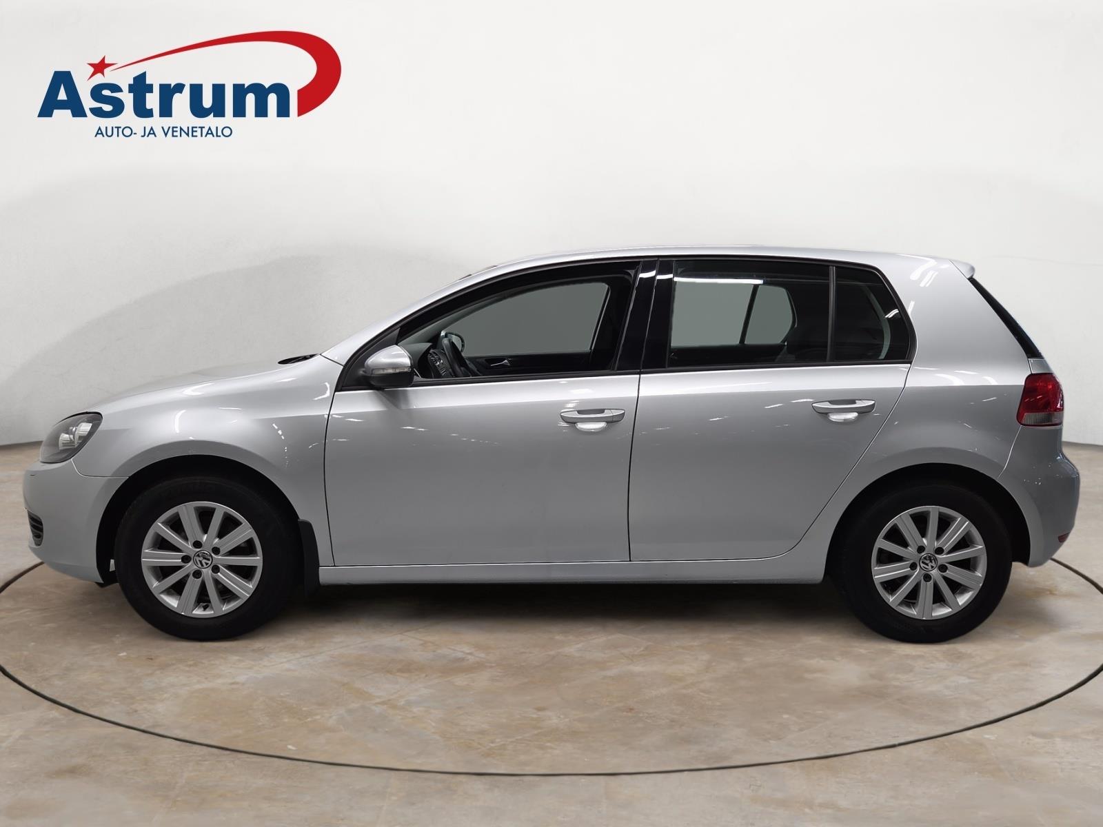VOLKSWAGEN GOLF 2010