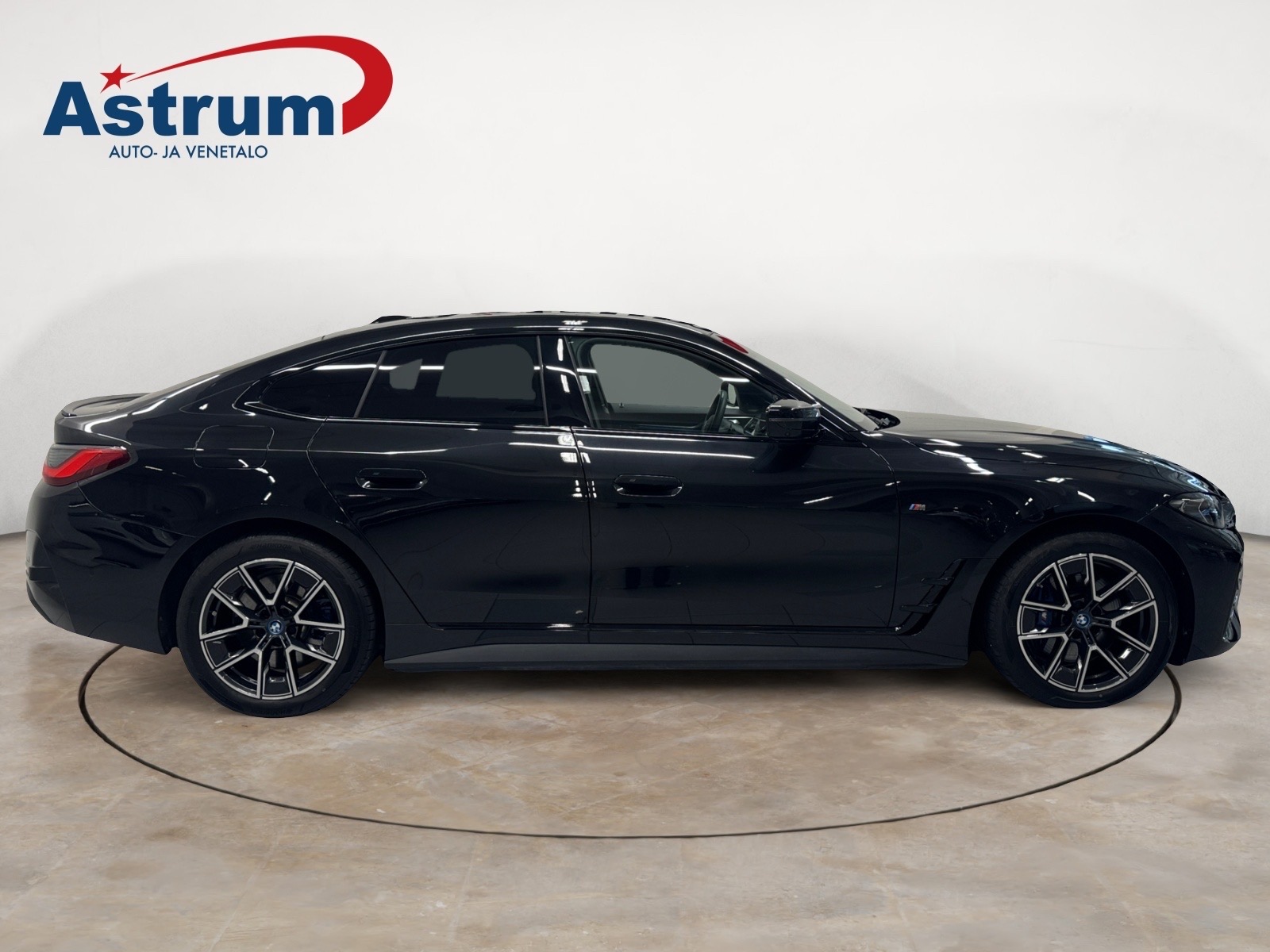 BMW i4 2023