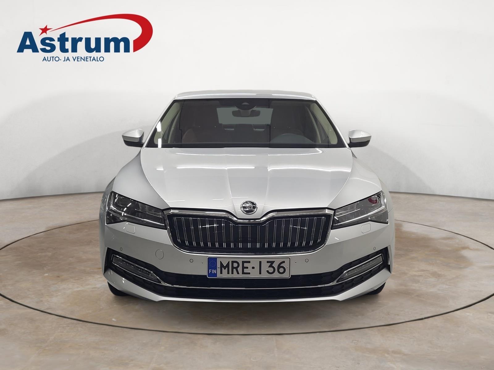 SKODA SUPERB 2023