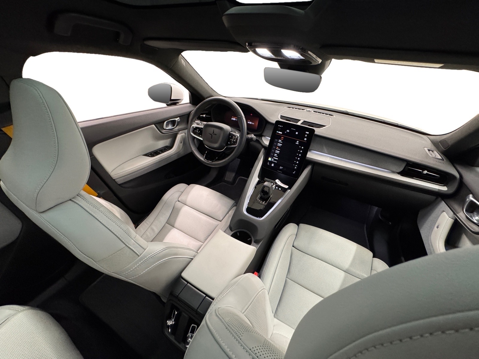POLESTAR 2 2024