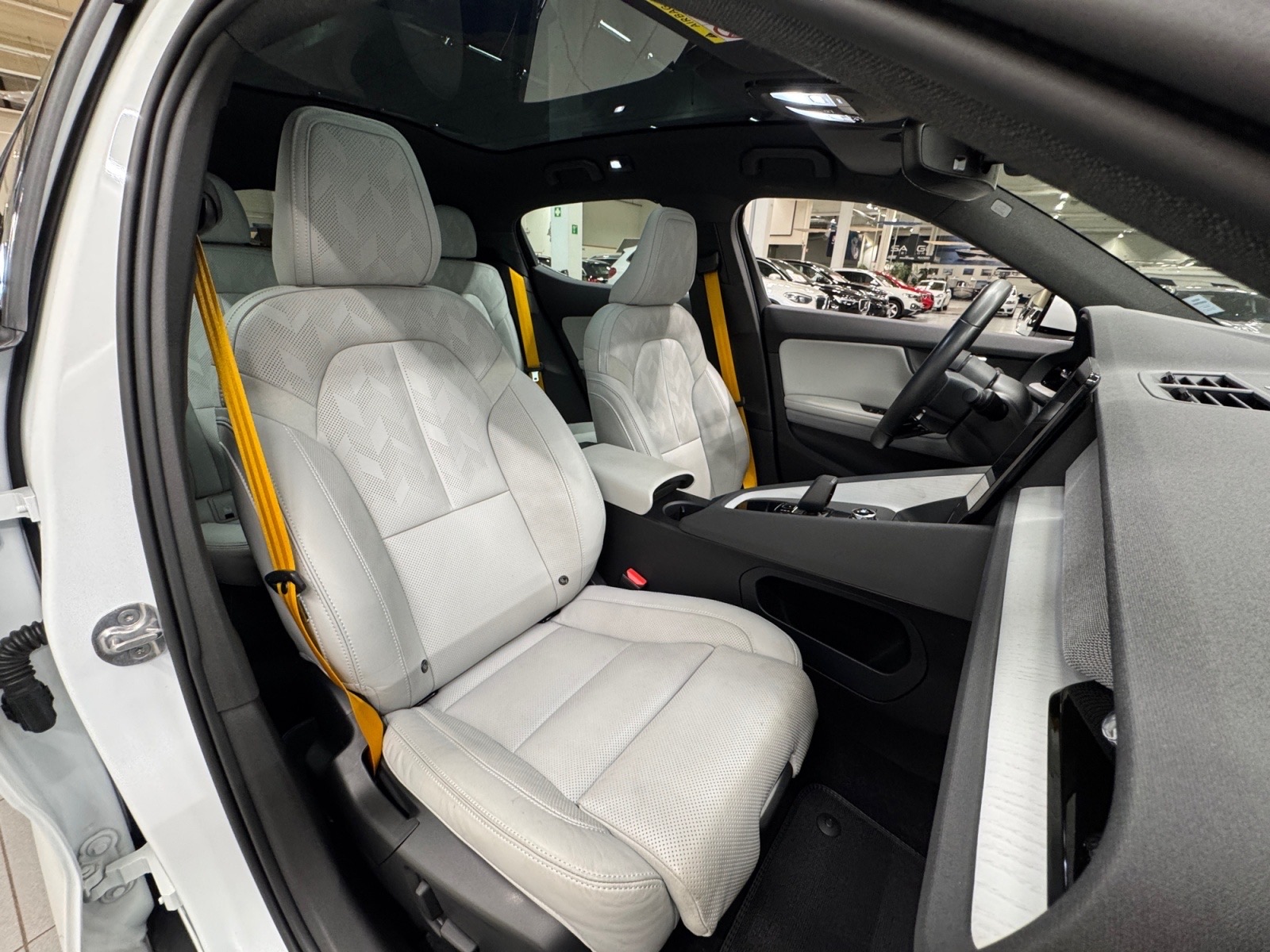 POLESTAR 2 2024