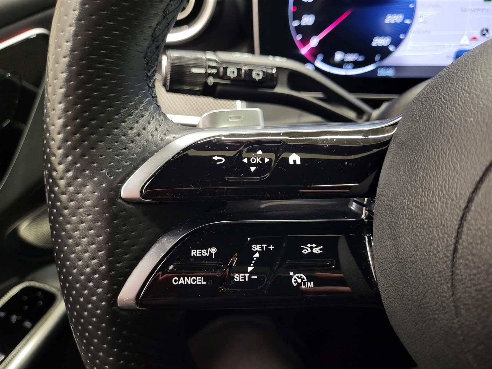 Mercedes-Benz GLC 2024