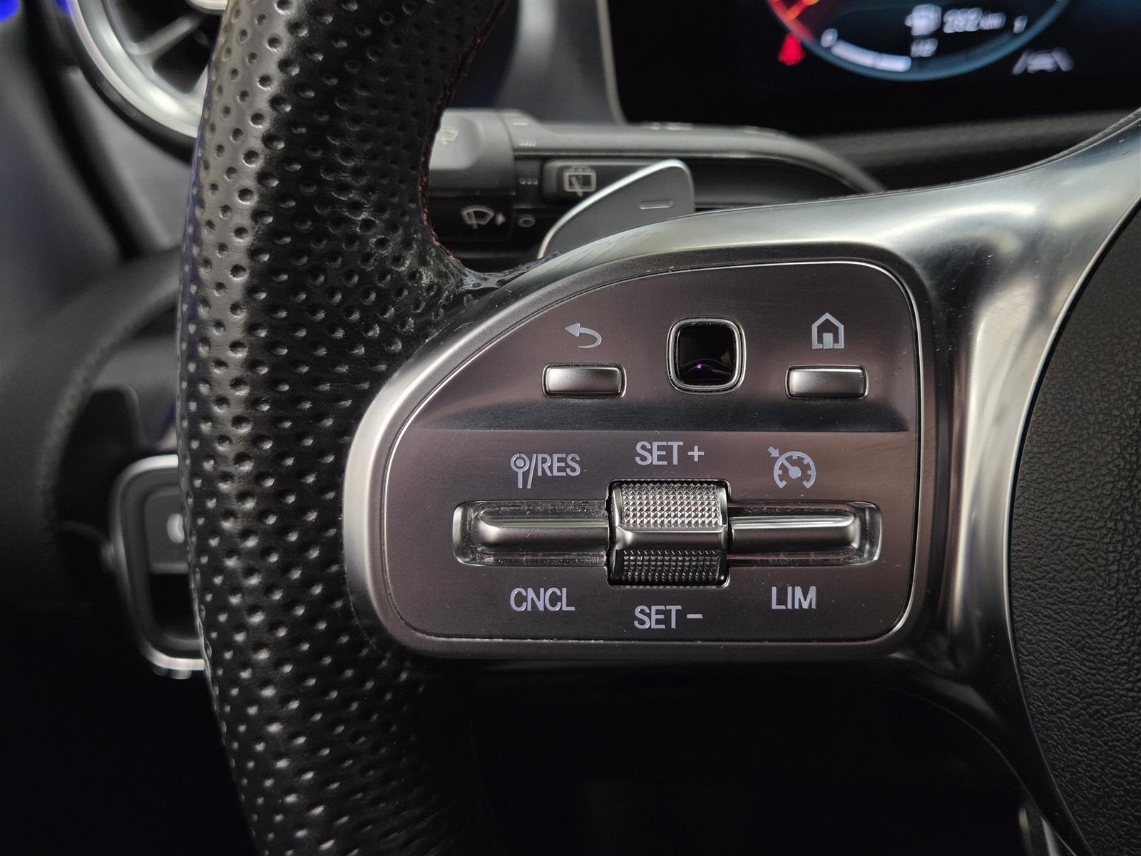 MERCEDES-BENZ A 2019