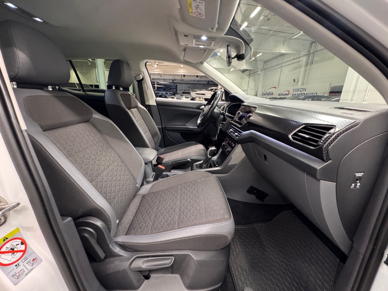 VOLKSWAGEN T-Cross 2019