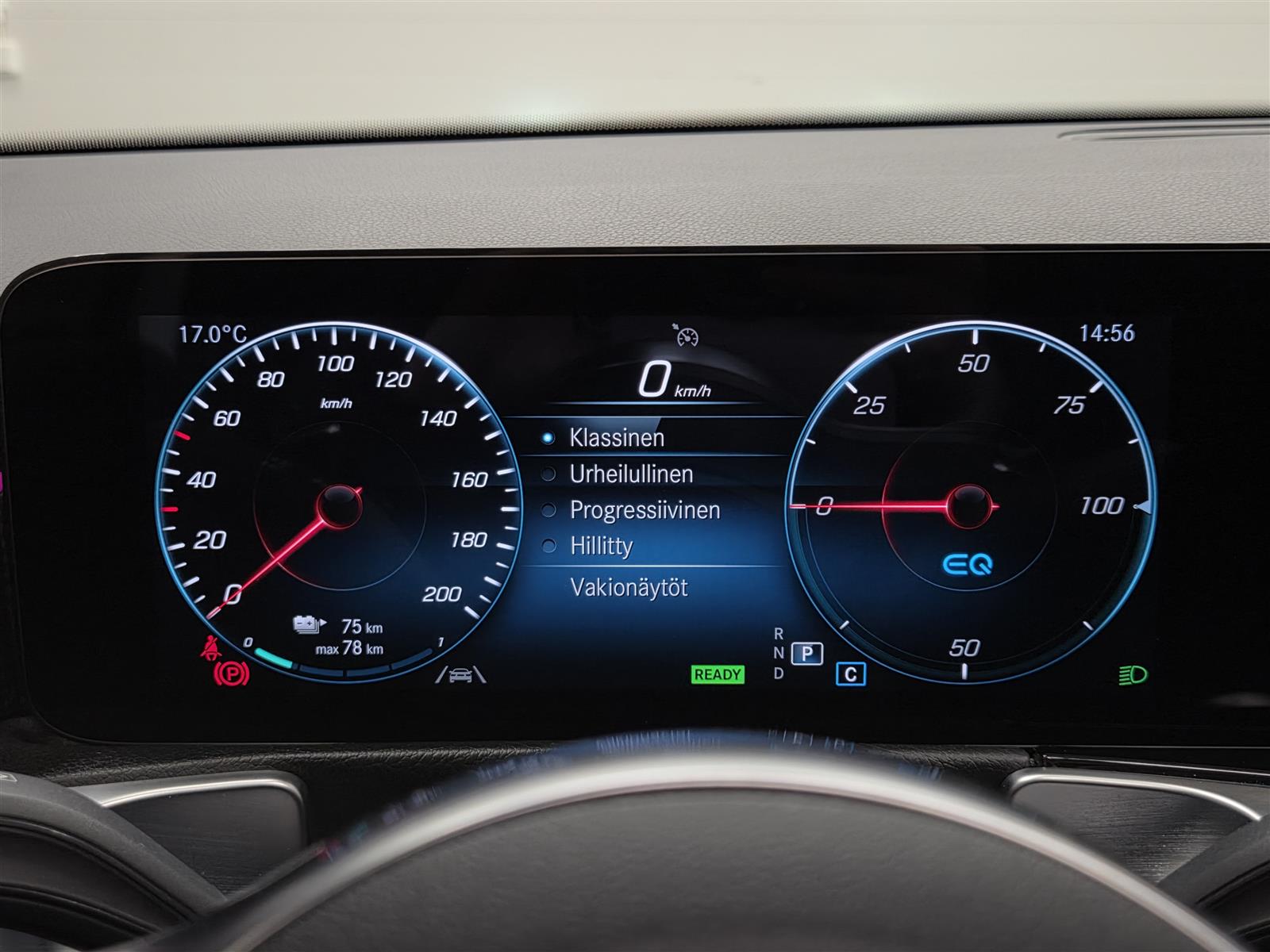 MERCEDES-BENZ EQB 2022