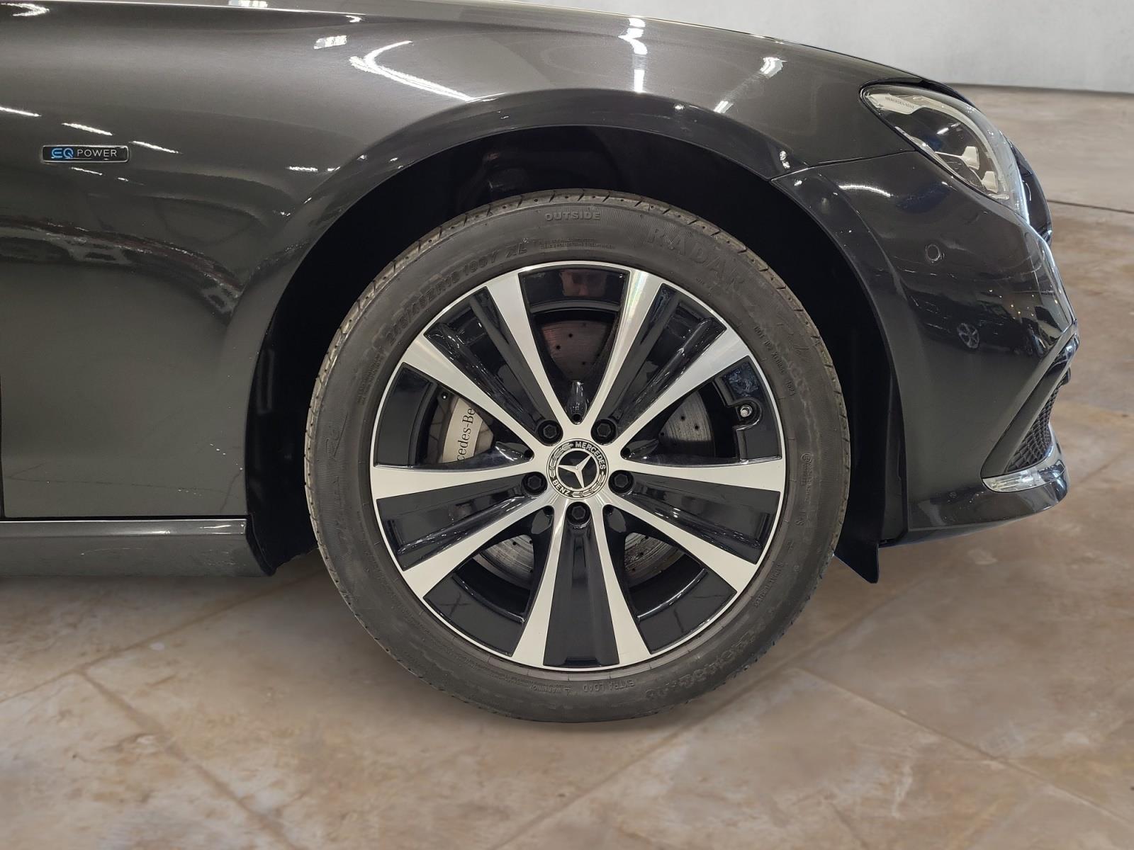 MERCEDES-BENZ E 2021