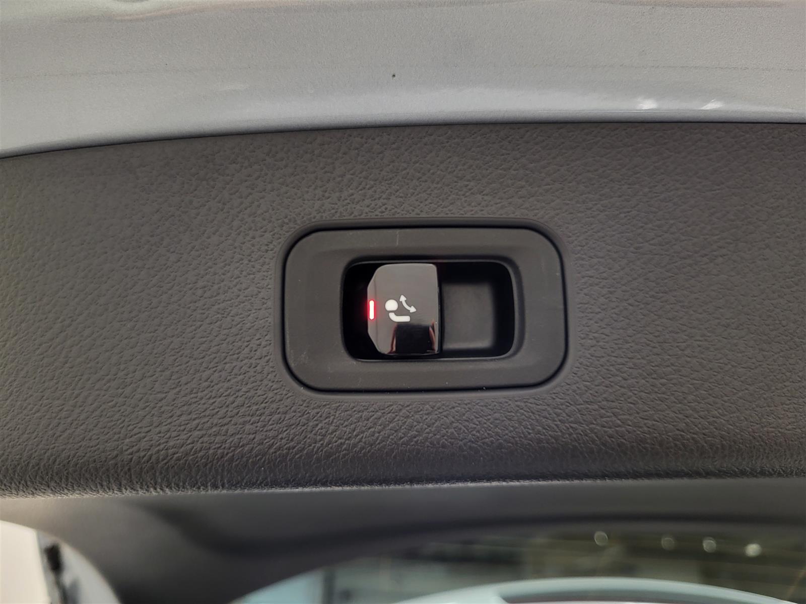 Mercedes-Benz GLC 2025