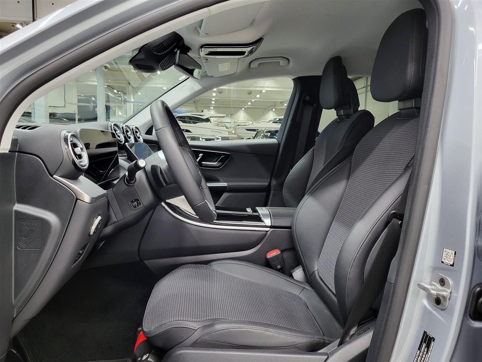 Mercedes-Benz GLC 2025