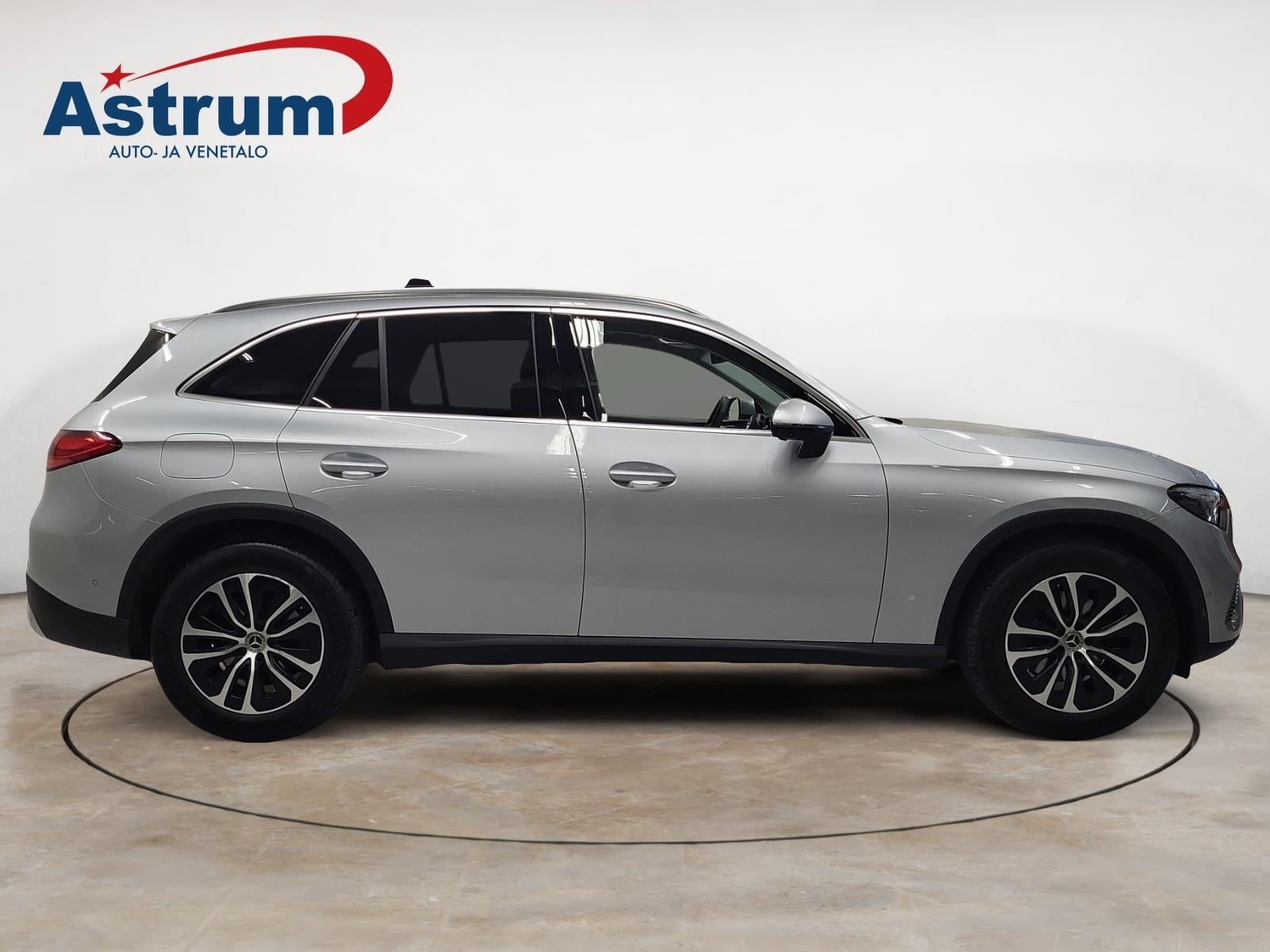 Mercedes-Benz GLC 2025